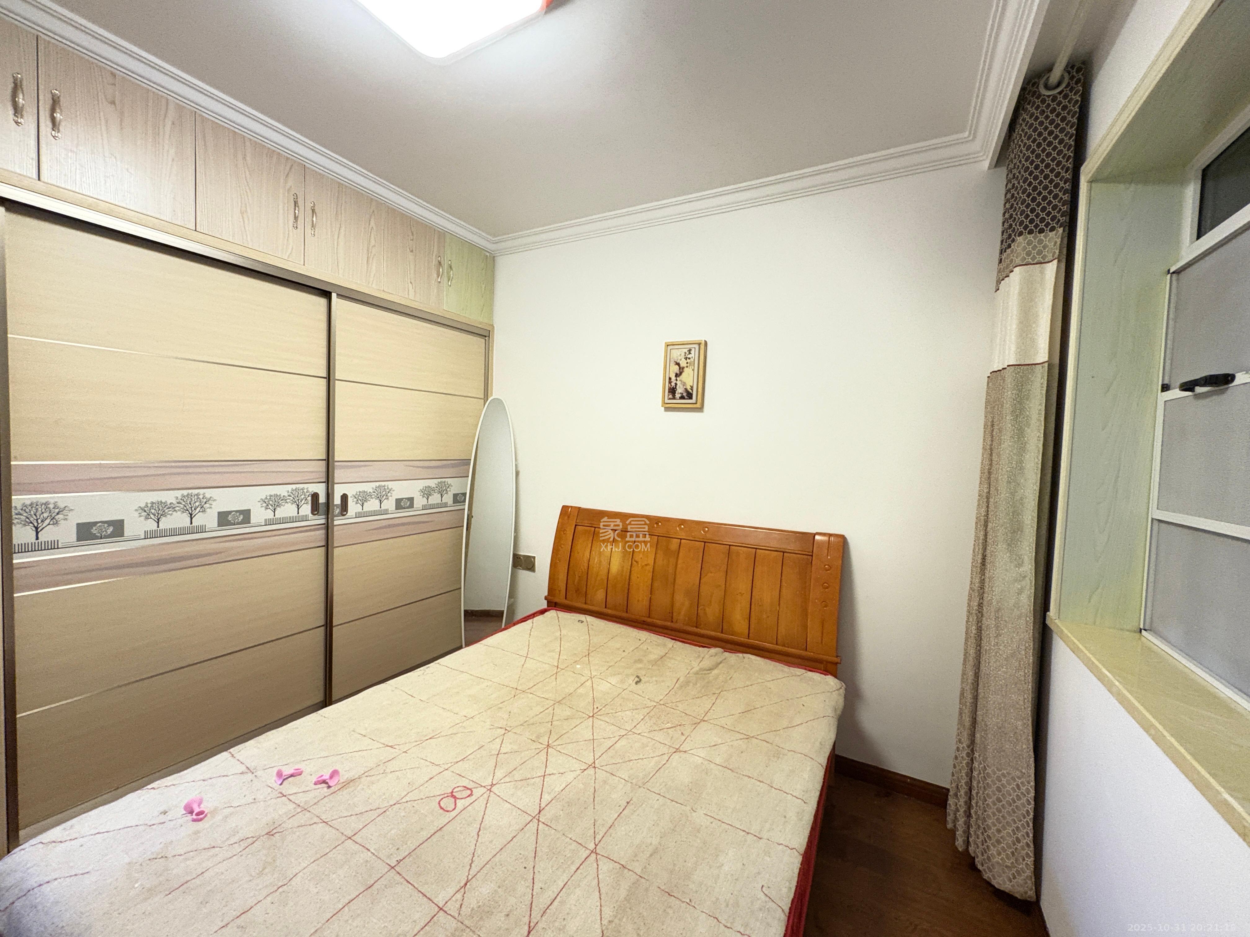 莲香园  2室1厅1卫    1800.0元/月室内图