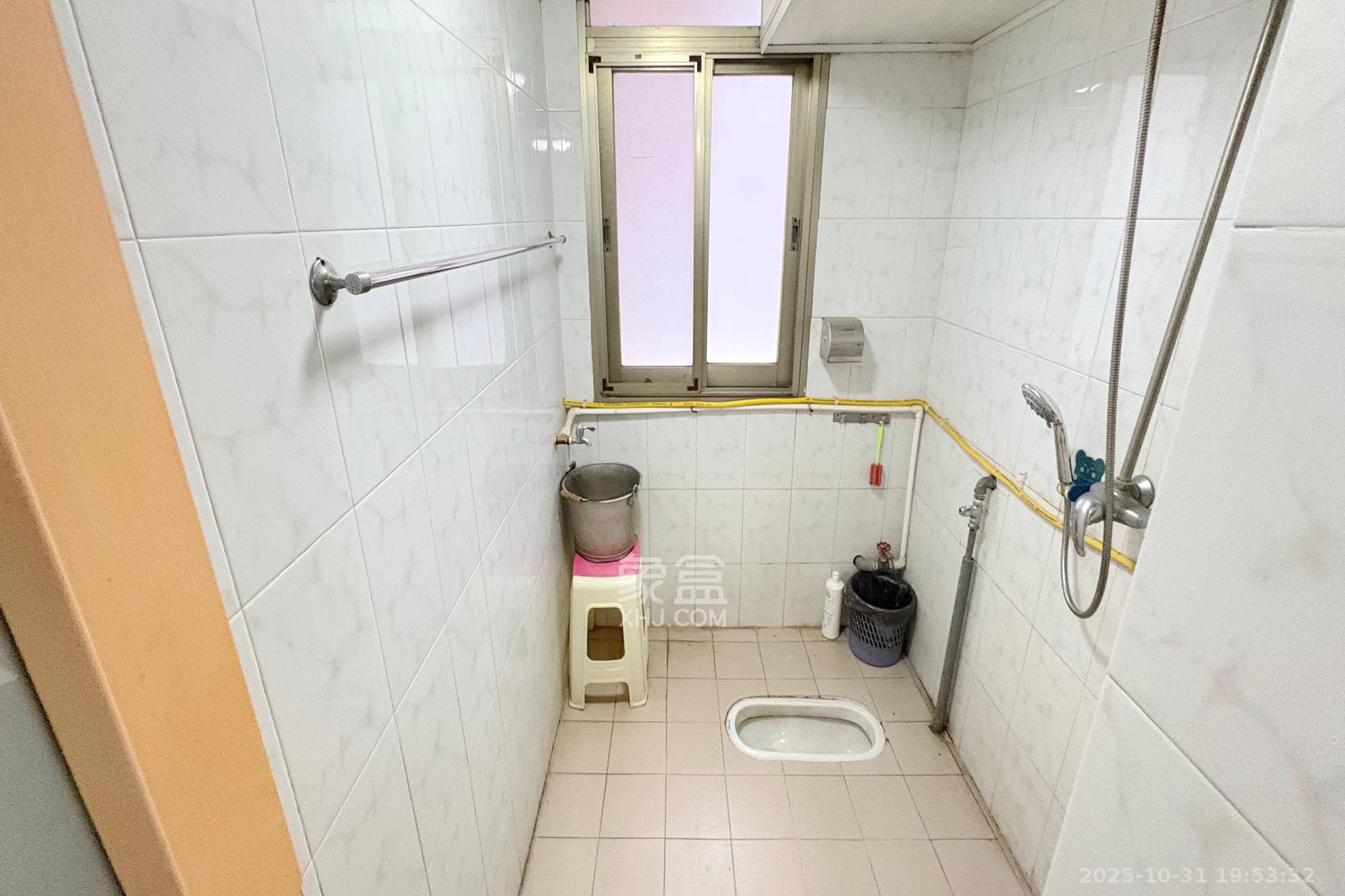 长沙晚报宿舍、晚报大厦  3室2厅2卫    106.0万卫生间