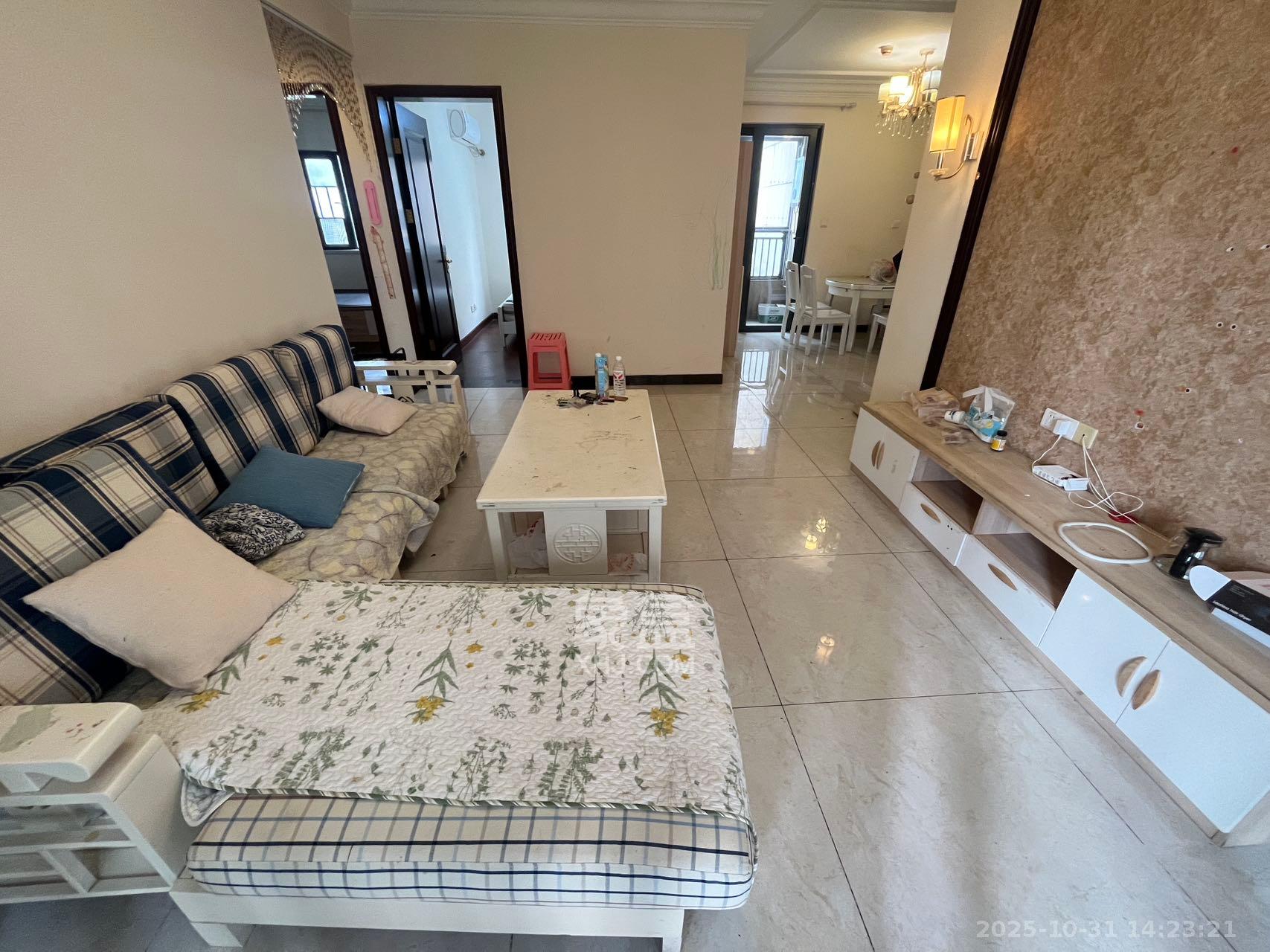 恒大国际广场  3室2厅1卫    2700.0元/月室内图