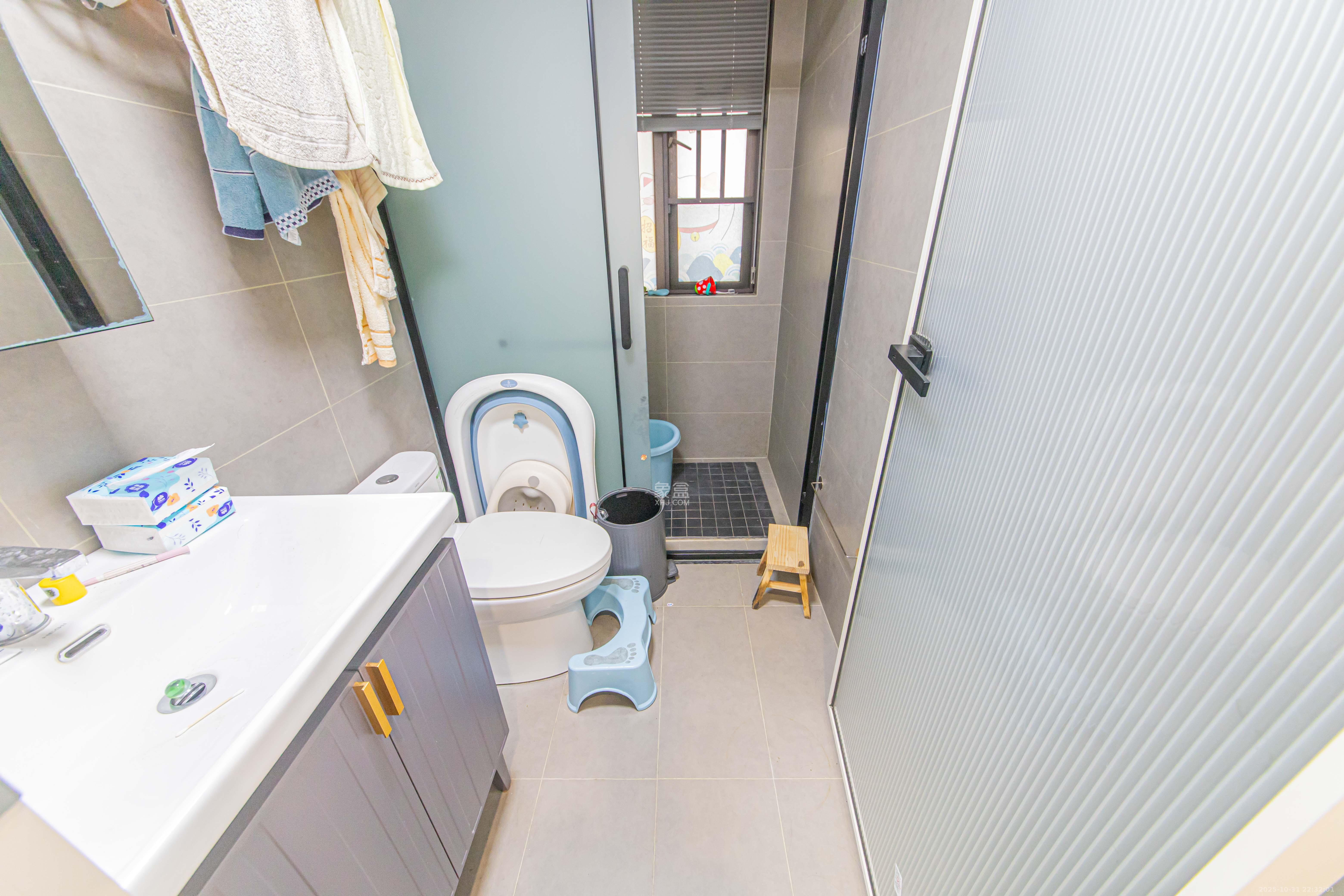 大唐印象二期御府  3室2厅2卫    118.0万卫生间