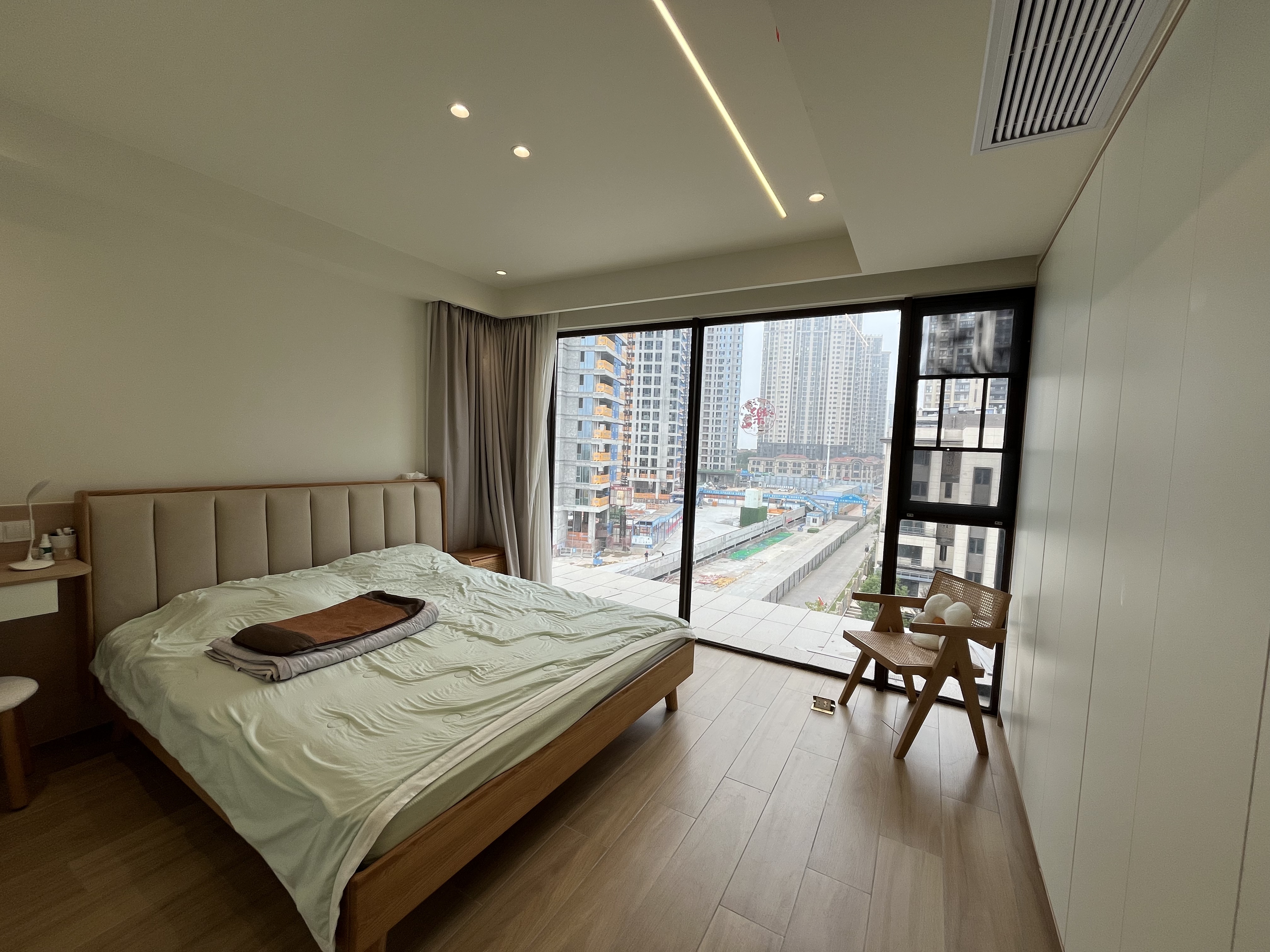 当代尚品苑 1室0厅0卫 182.0万 当代尚品苑 1室0厅0卫 182.0万室内图