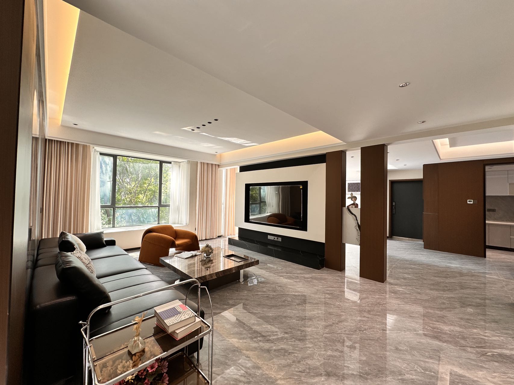 城市风景 4室2厅3卫 99.8万 城市风景 4室2厅3卫 99.8万室内图