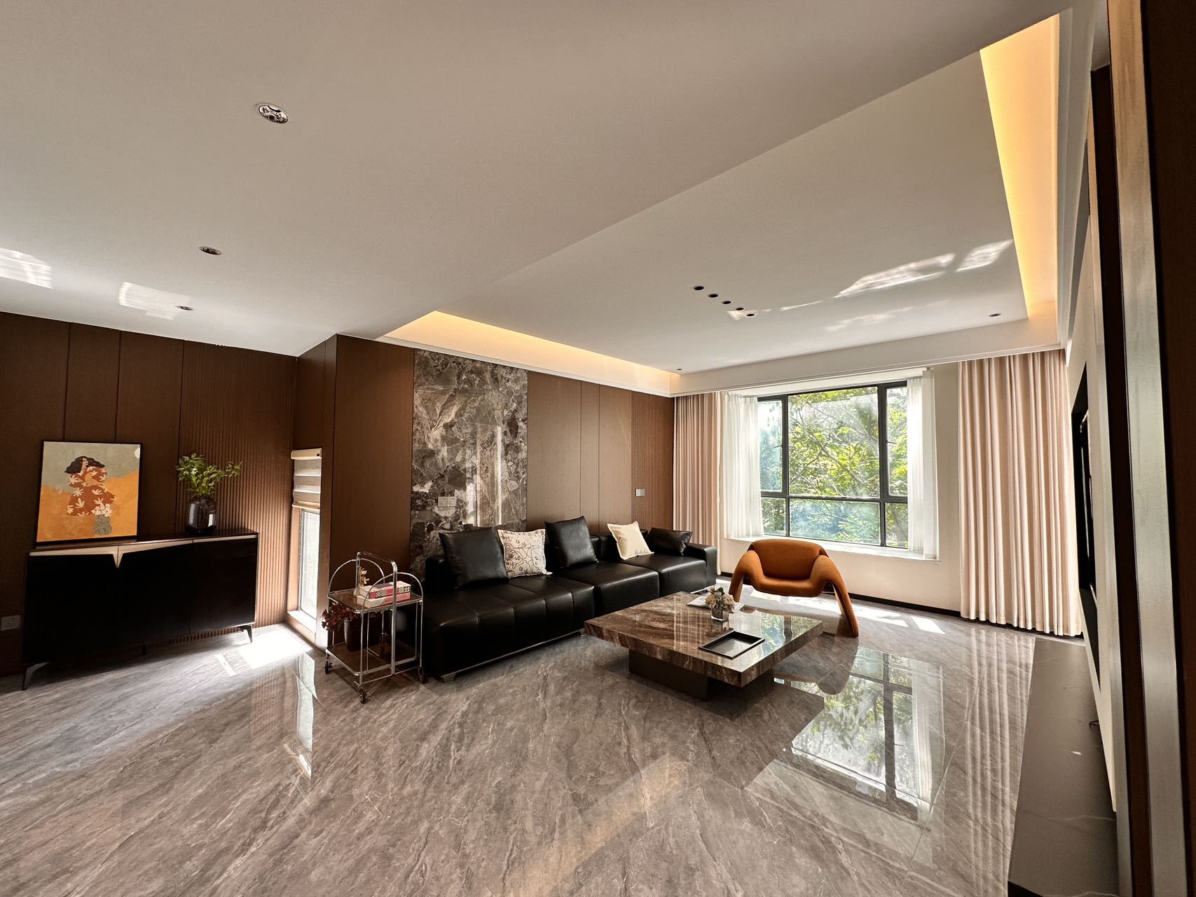 城市风景 4室2厅3卫 99.8万 城市风景 4室2厅3卫 99.8万室内图