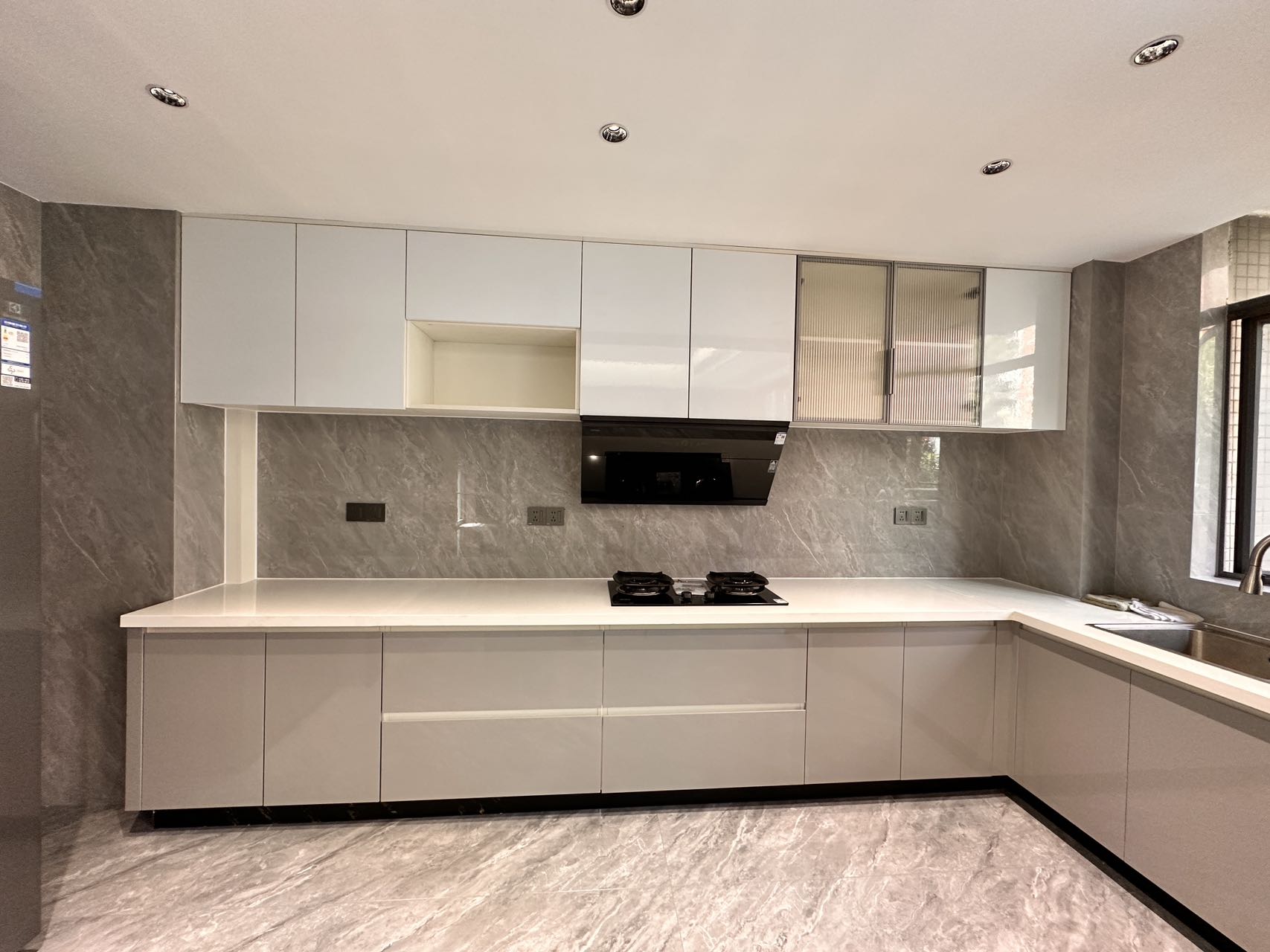 城市风景 4室2厅3卫 99.8万 城市风景 4室2厅3卫 99.8万室内图