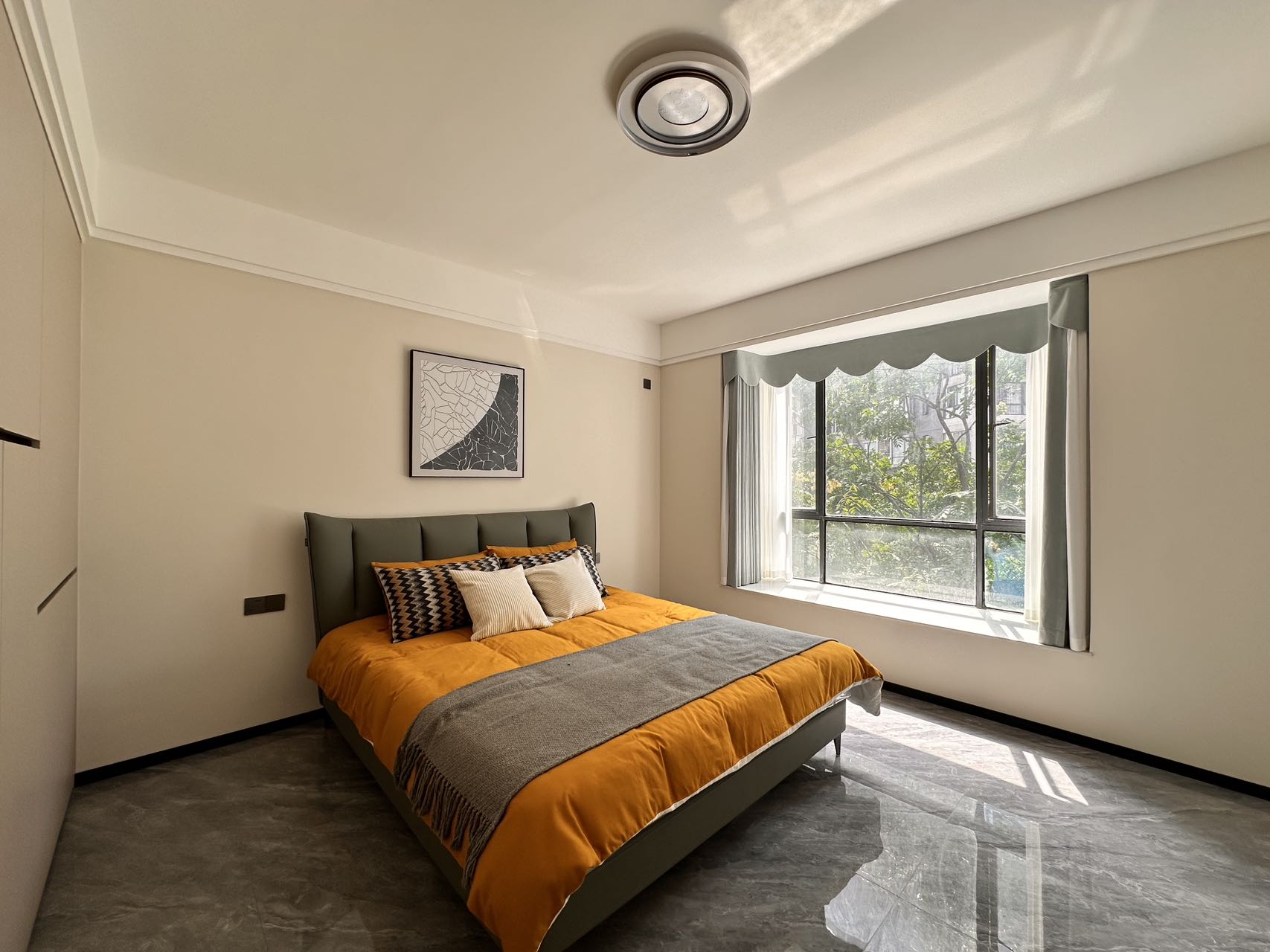 城市风景 4室2厅3卫 99.8万 城市风景 4室2厅3卫 99.8万室内图