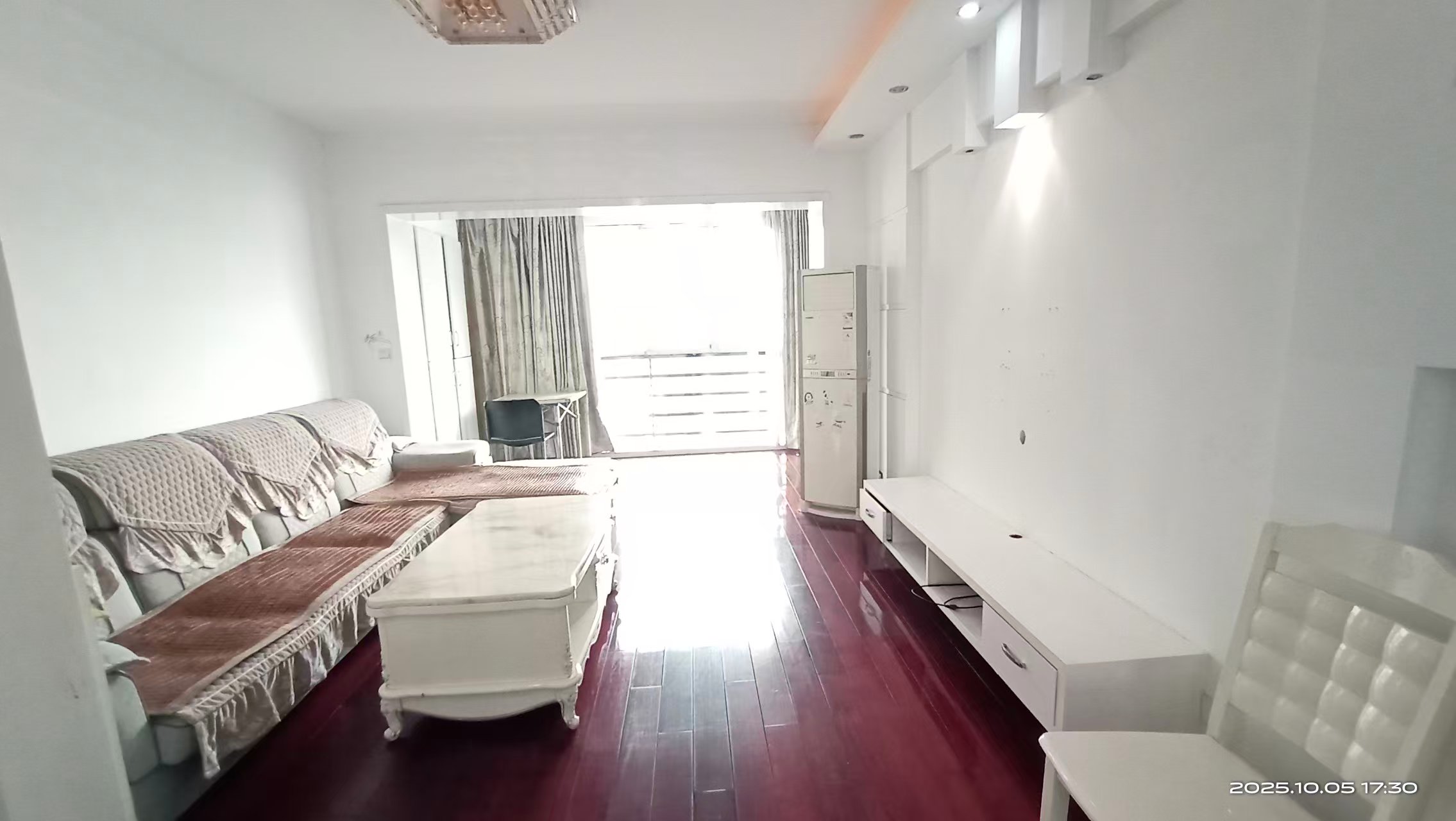 百江花园 3室2厅2卫 45.0万 百江花园 3室2厅2卫 45.0万室内图