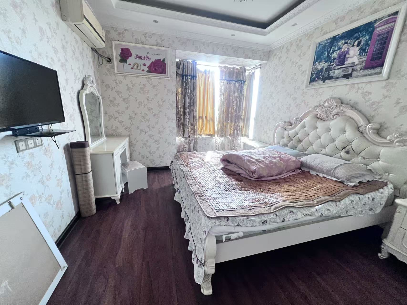 曼哈顿花园 3室2厅2卫 66.8万 曼哈顿花园 3室2厅2卫 66.8万室内图