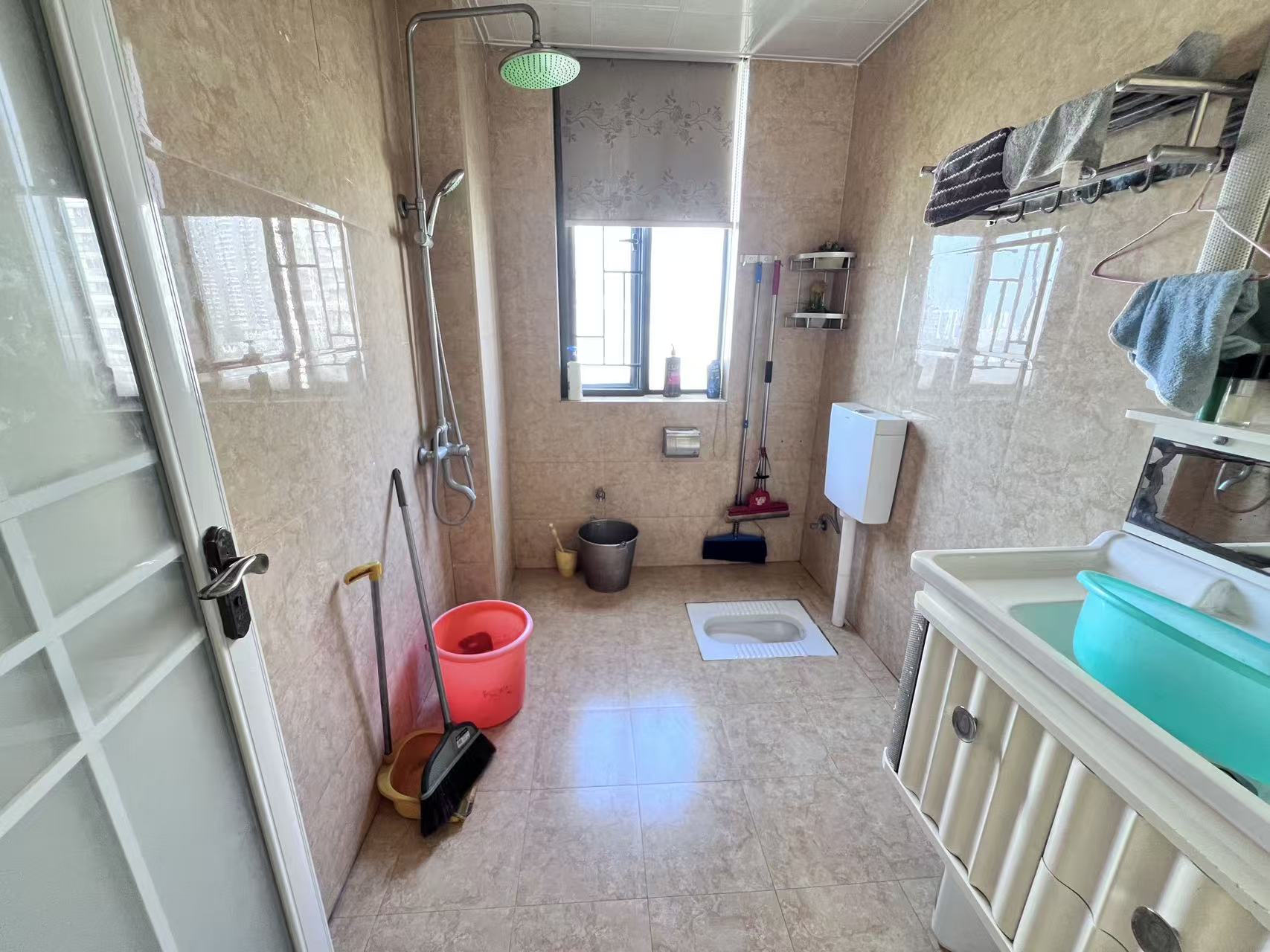 曼哈顿花园 3室2厅2卫 66.8万 曼哈顿花园 3室2厅2卫 66.8万室内图