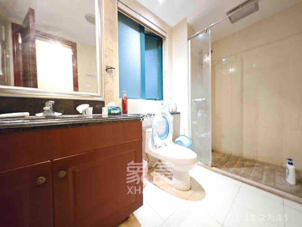 恒大城 3室2厅2卫 2100.0元/月 恒大城 3室2厅2卫 2100.0元/月室内图