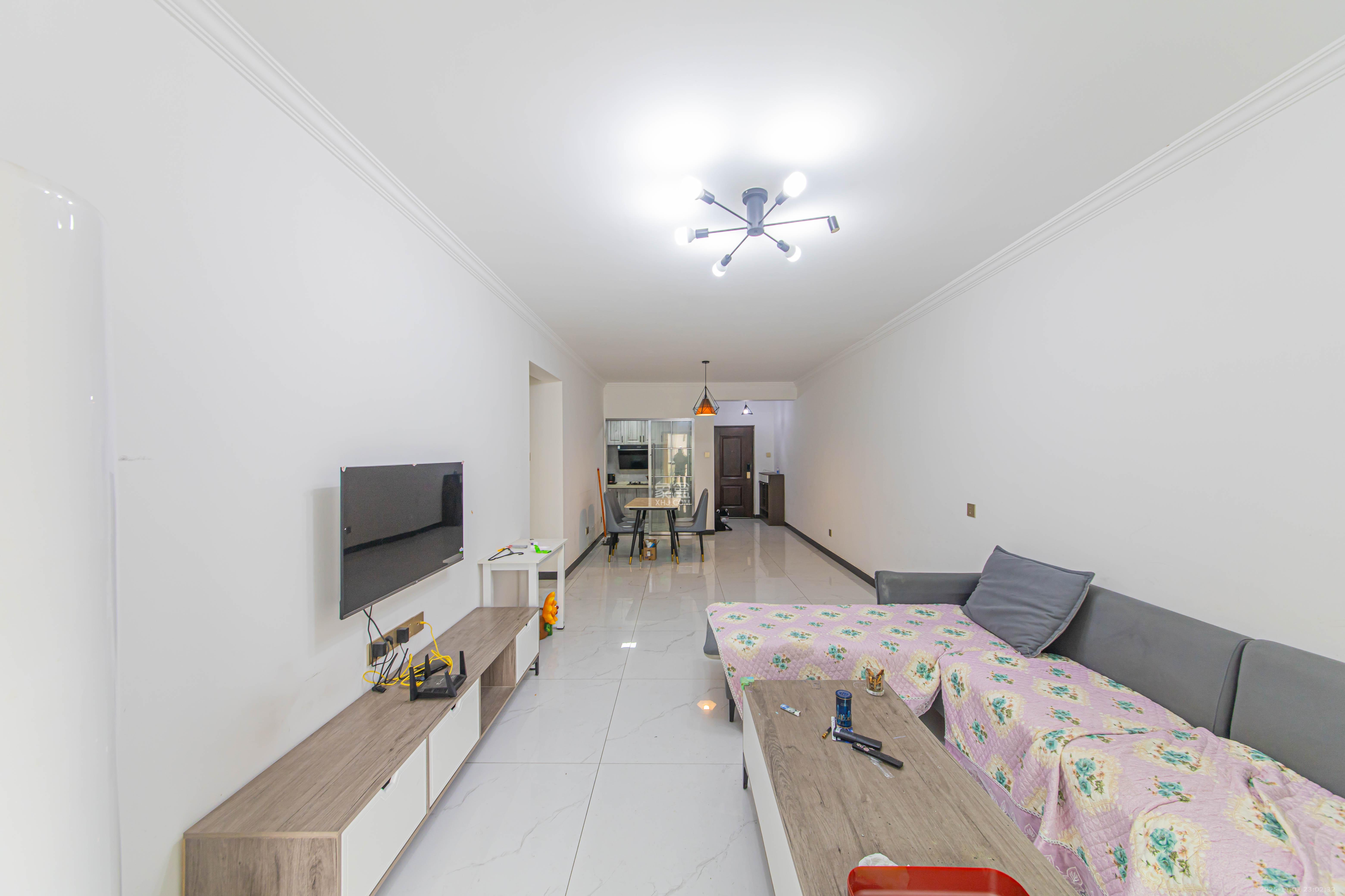 北辰中央公园DF区 3室2厅1卫 100.0万 北辰中央公园DF区 3室2厅1卫 100.0万客厅