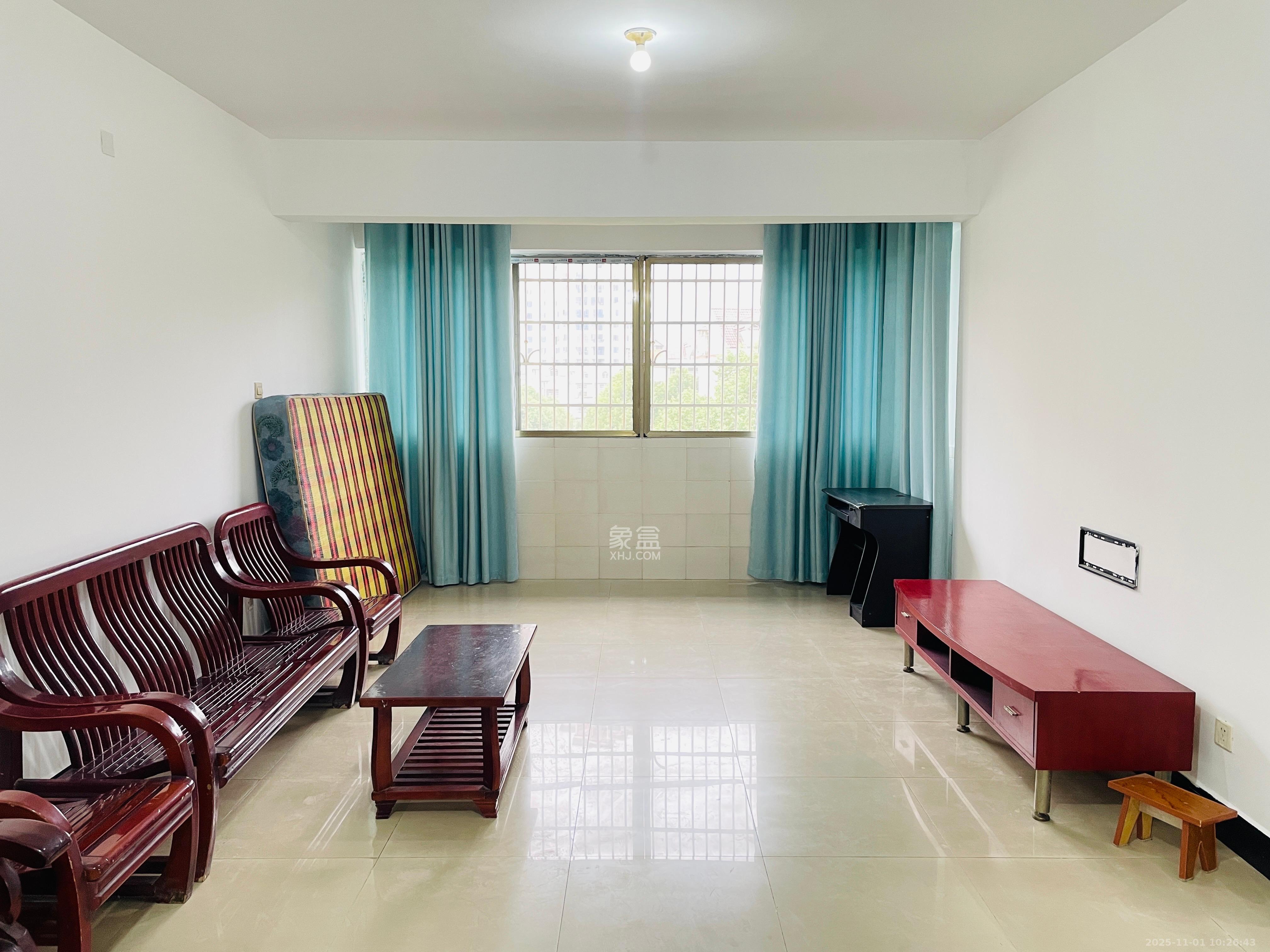 金石蓉园 2室2厅1卫 1600.0元/月 金石蓉园 2室2厅1卫 1600.0元/月室内图