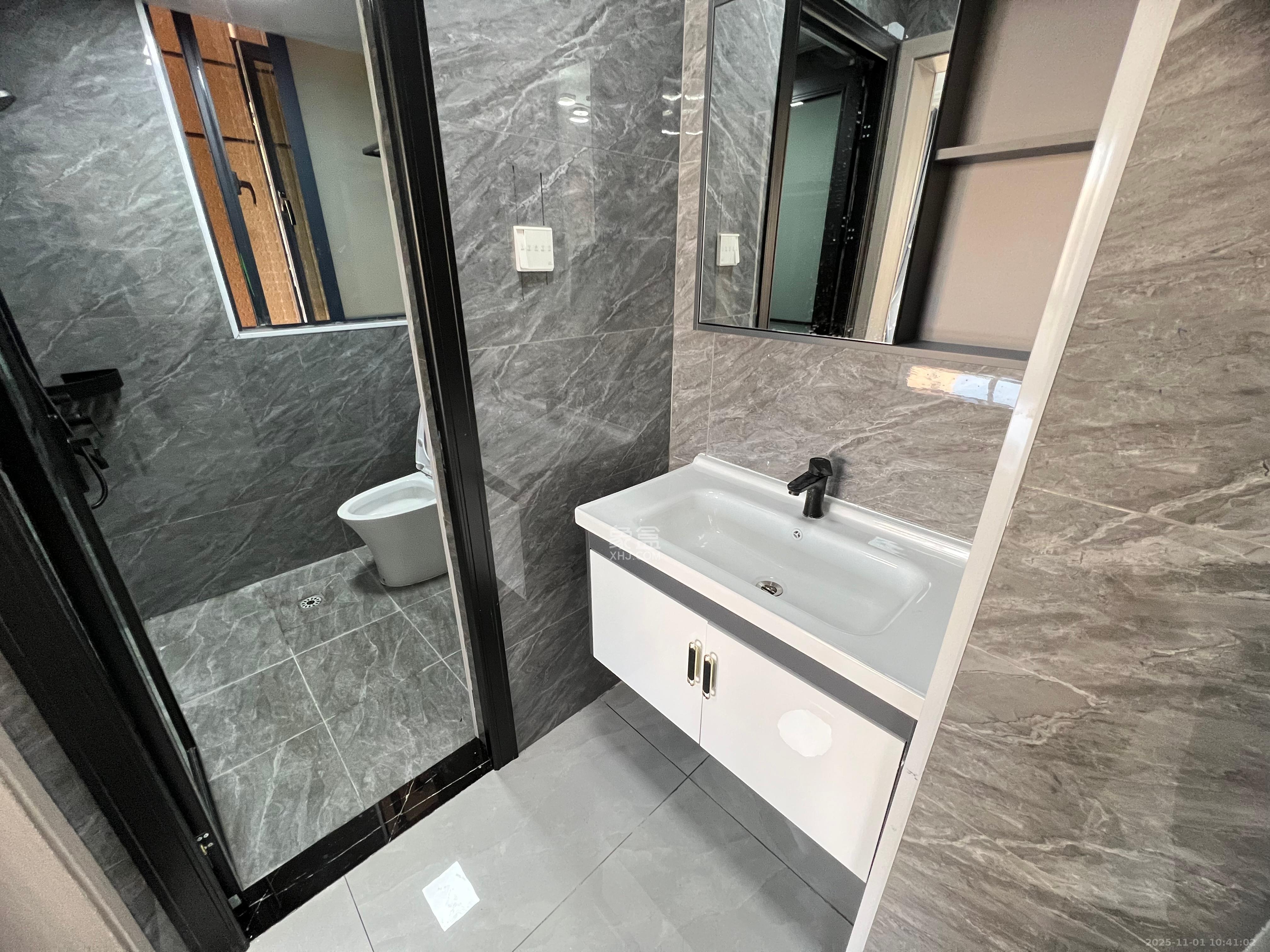 邦盛水岸御园 4室2厅2卫 2800.0元/月 邦盛水岸御园 4室2厅2卫 2800.0元/月室内图