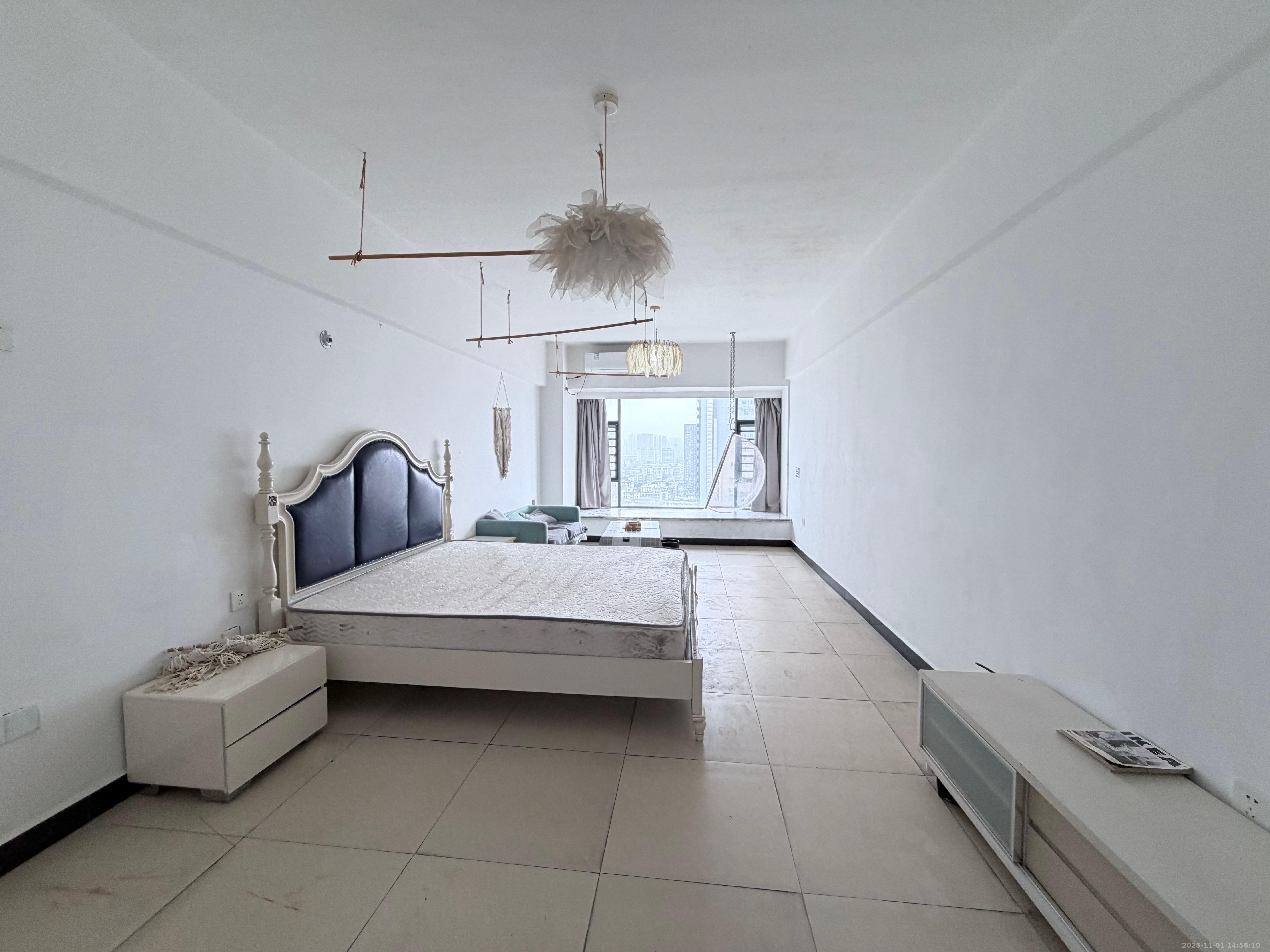 蚂蚁工房 1室1厅1卫 1700.0元/月 蚂蚁工房 1室1厅1卫 1700.0元/月室内图