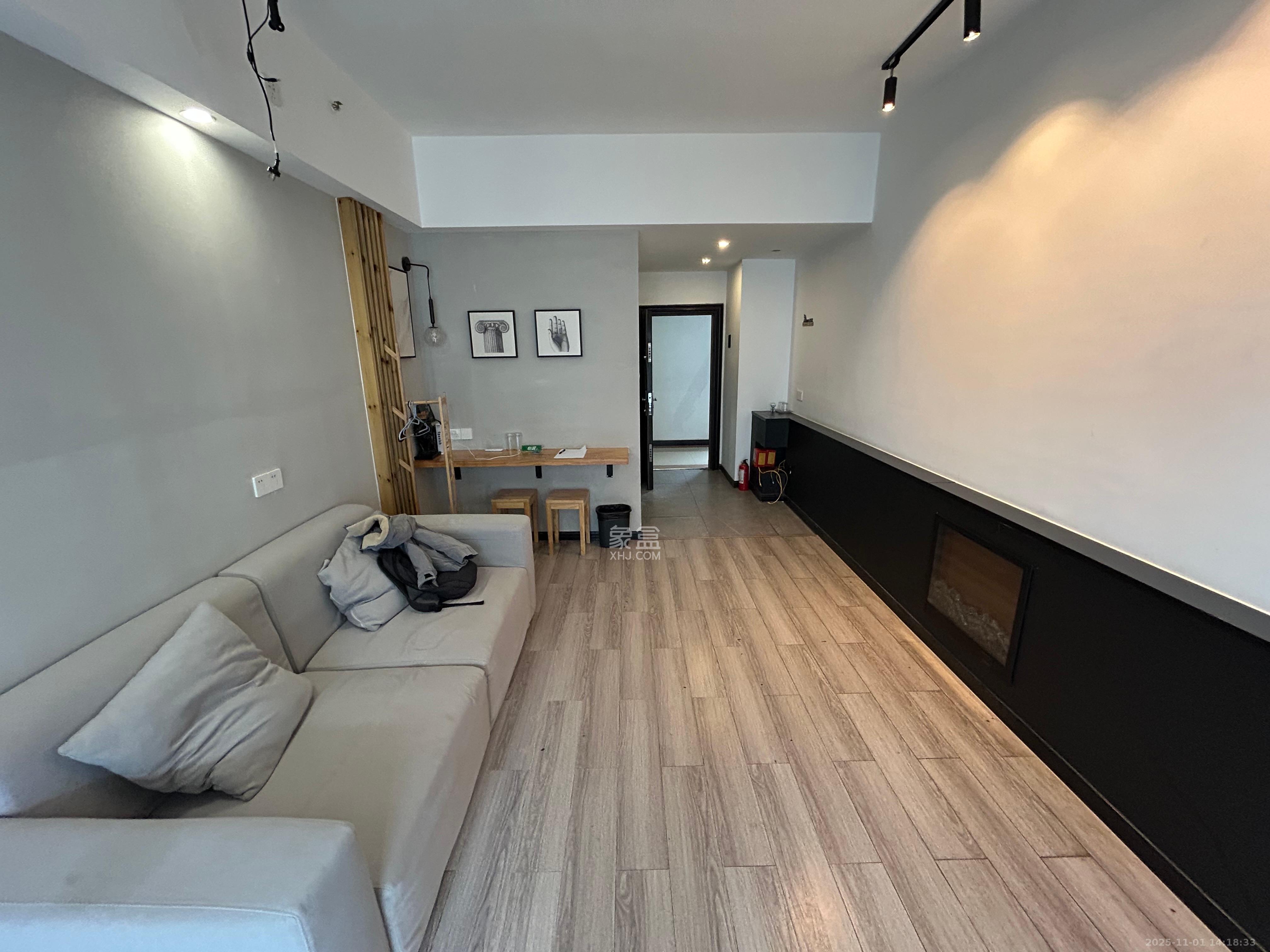 梅溪国际公寓(步步高新天地) 1室1厅1卫 1300.0元/月 梅溪国际公寓(步步高新天地) 1室1厅1卫 1300.0元/月室内图