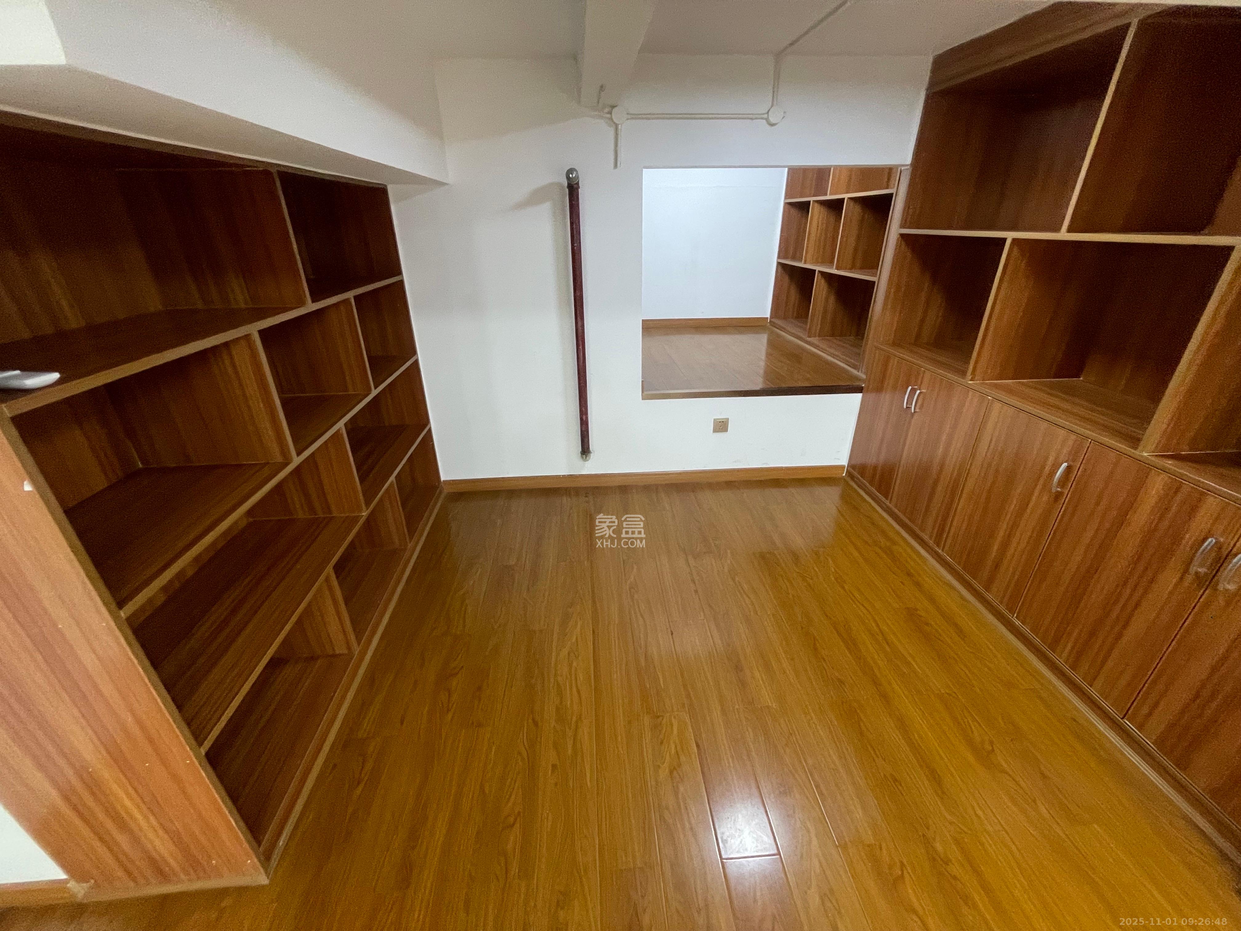 洋湖时代 1室1厅1卫 3200.0元/月 洋湖时代 1室1厅1卫 3200.0元/月室内图