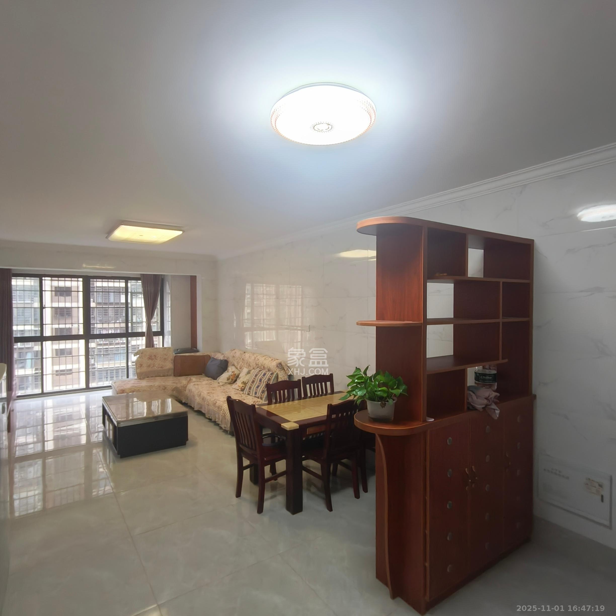 桥头家苑一期  2室1厅1卫    1600.0元/月室内图