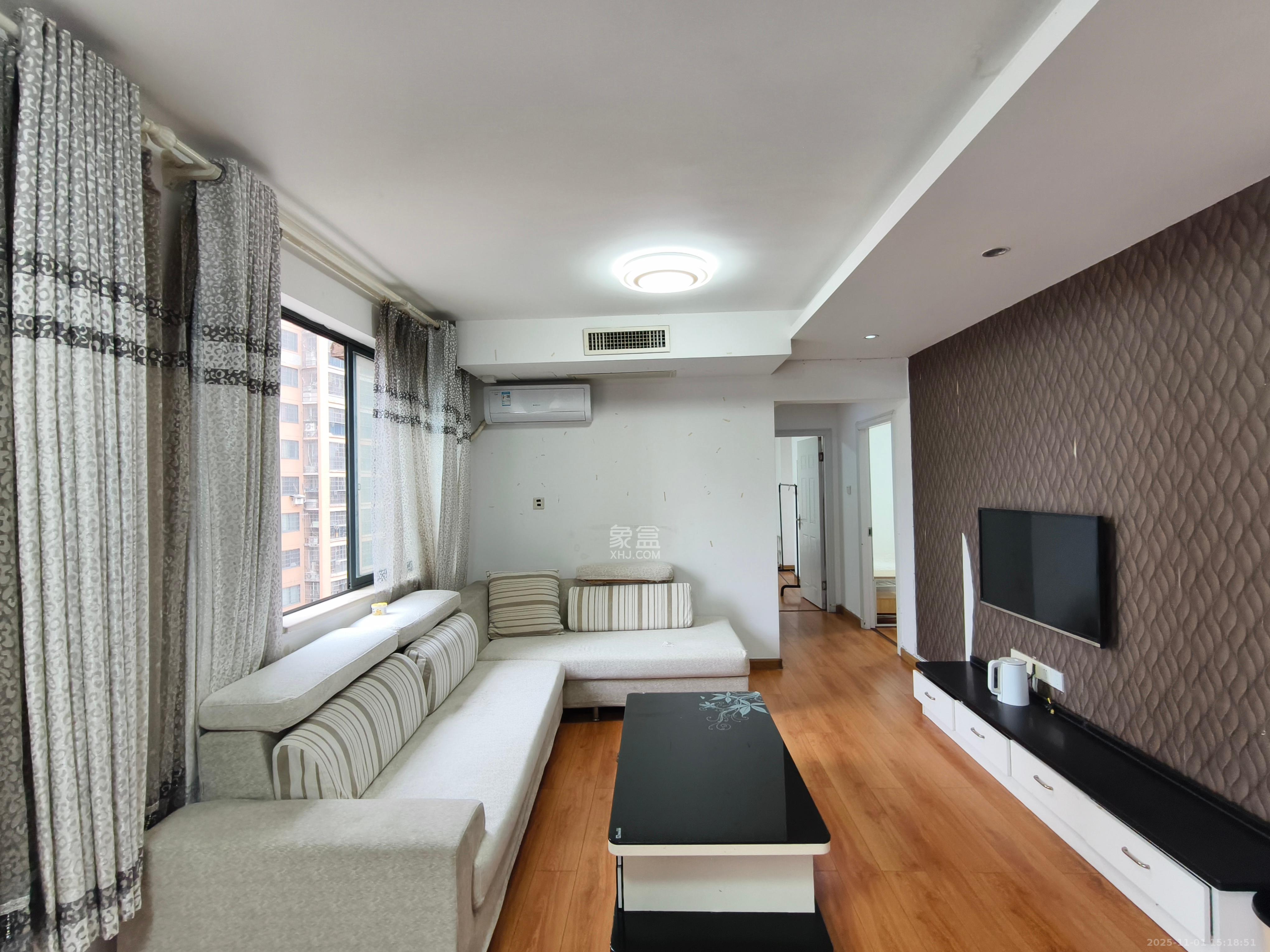 诚兴园  2室2厅1卫    2000.0元/月