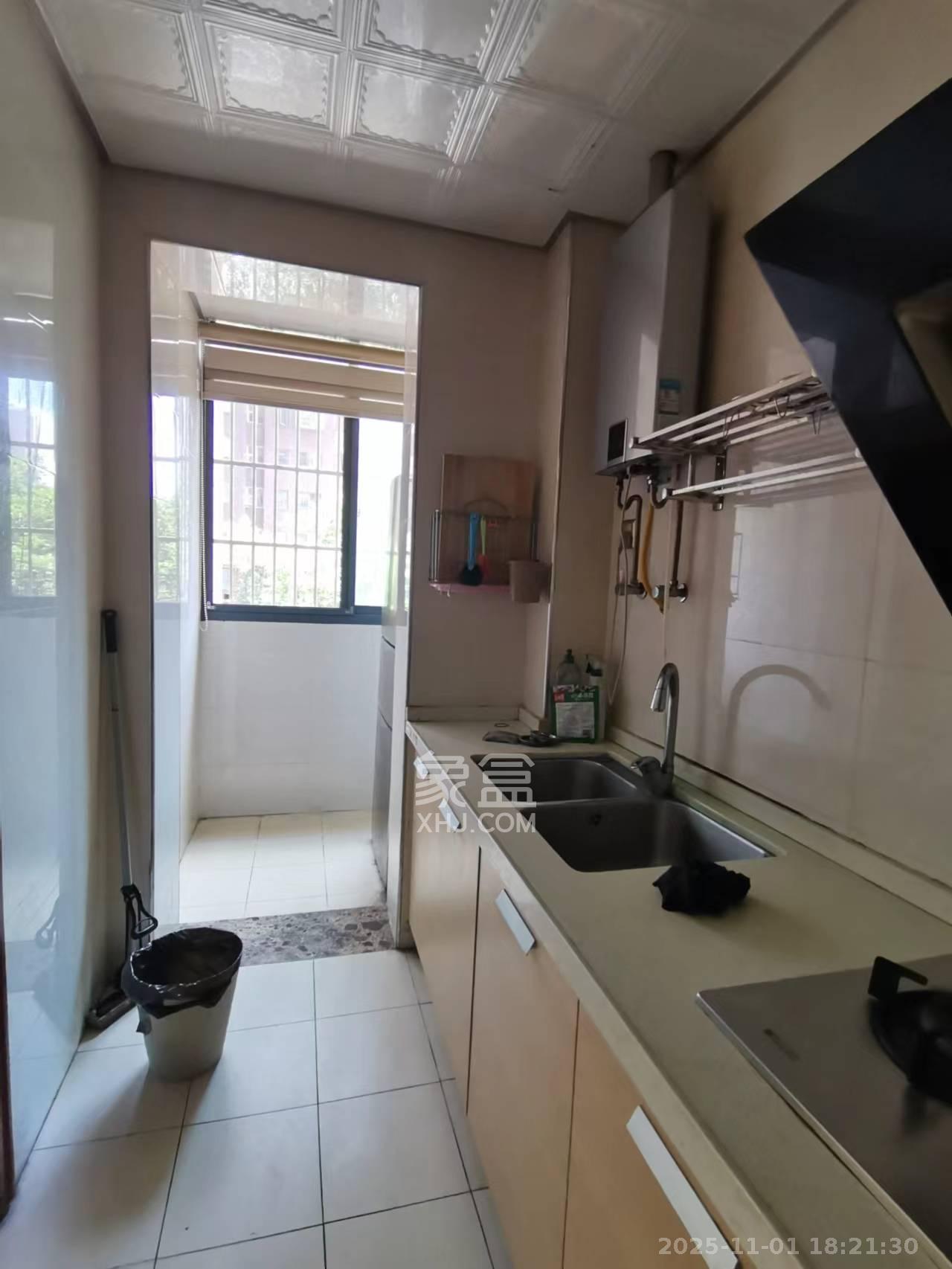 中国铁建国际城一期  1室1厅1卫    1300.0元/月室内图