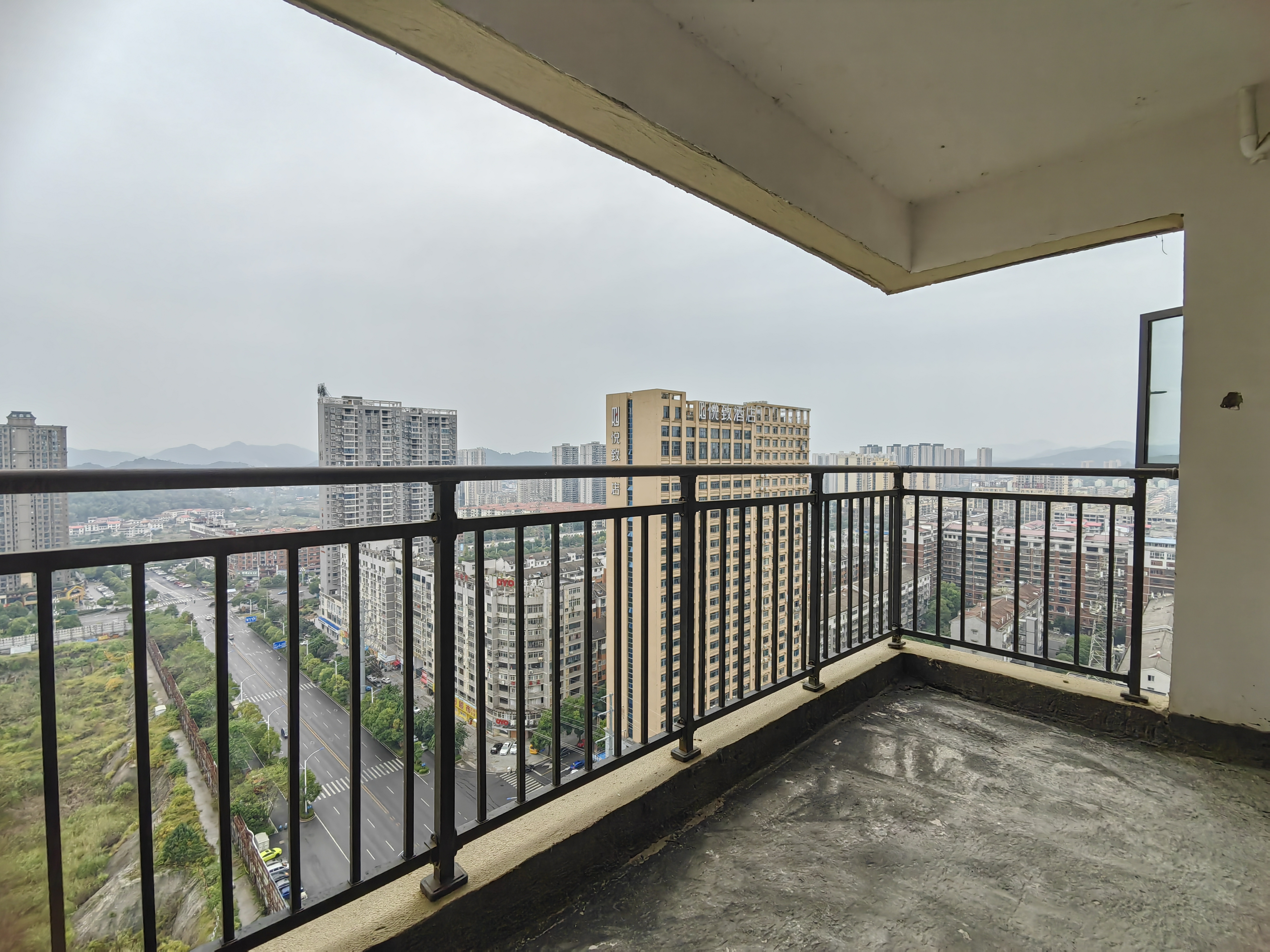 五江碧桂园城市广场 3室2厅2卫 65.0万 五江碧桂园城市广场 3室2厅2卫 65.0万客厅