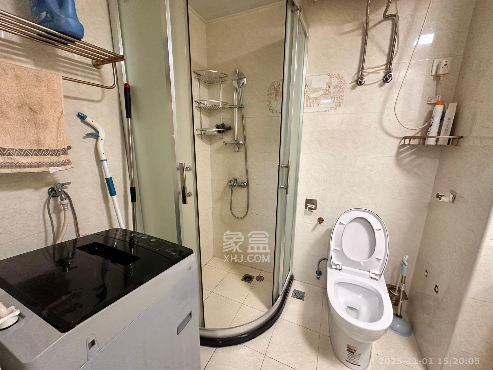 湘江银座 1室1厅1卫 2000.0元/月 湘江银座 1室1厅1卫 2000.0元/月室内图