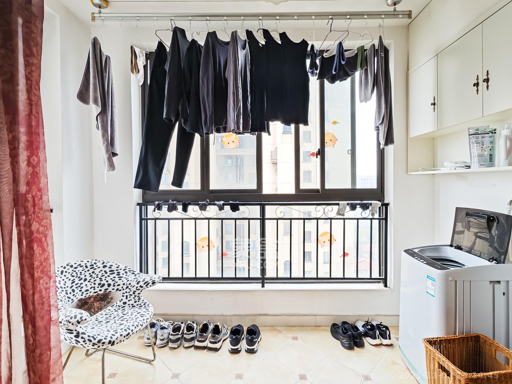 水映加州  2室2厅1卫    139.9万 水映加州  2室2厅1卫    139.9万阳台