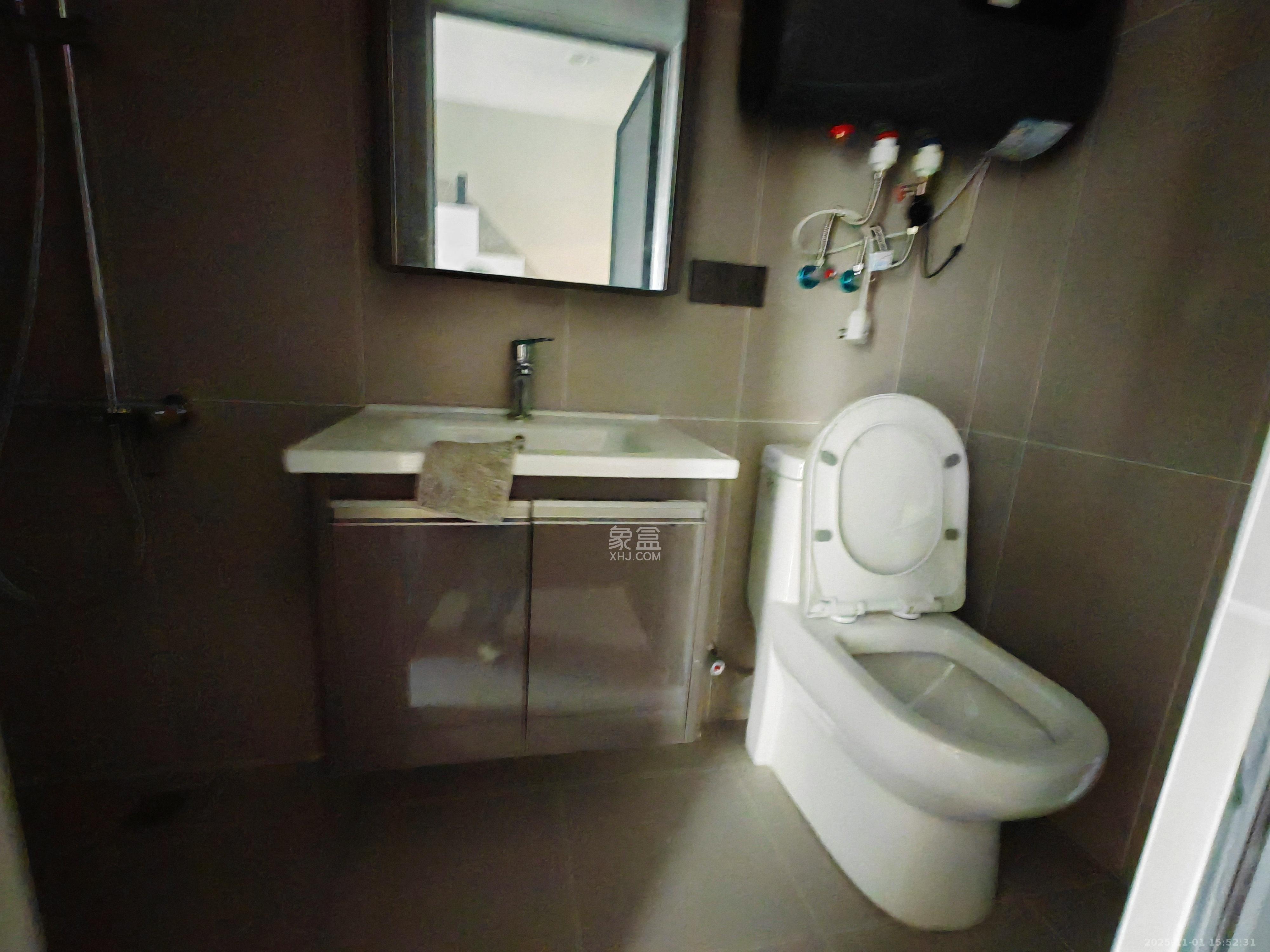 珠江花城好世界  2室1厅1卫    2400.0元/月室内图