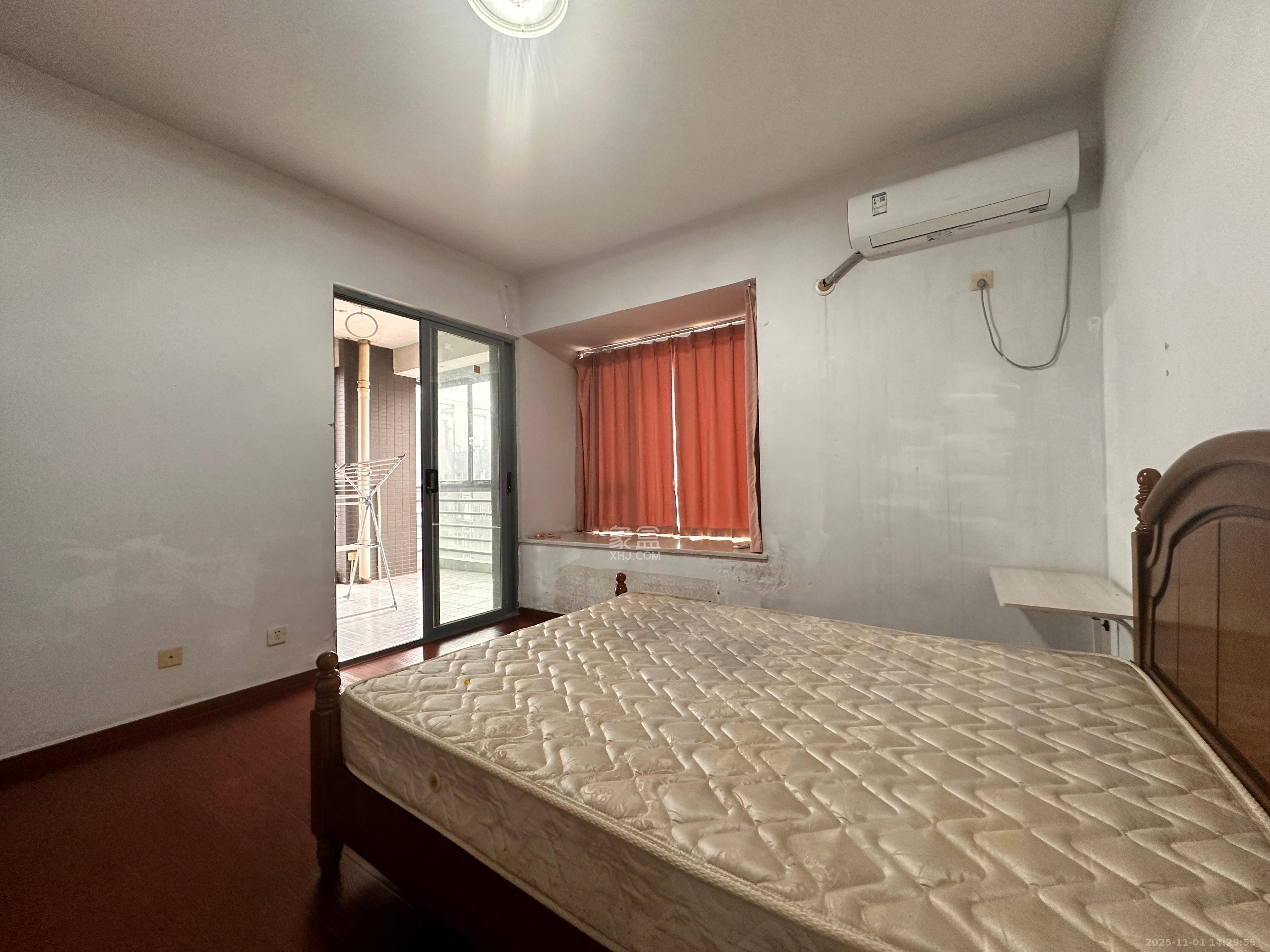 滨江君悦香邸 3室2厅2卫 3200.0元/月 滨江君悦香邸 3室2厅2卫 3200.0元/月室内图