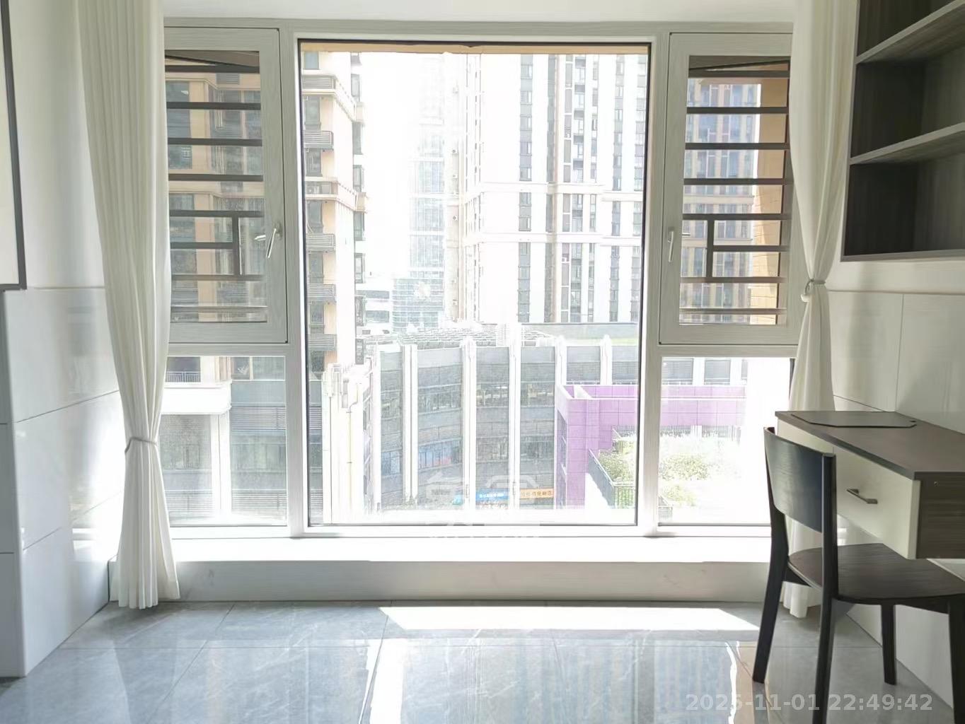 天健城  3室1厅1卫    3800.0元/月室内图