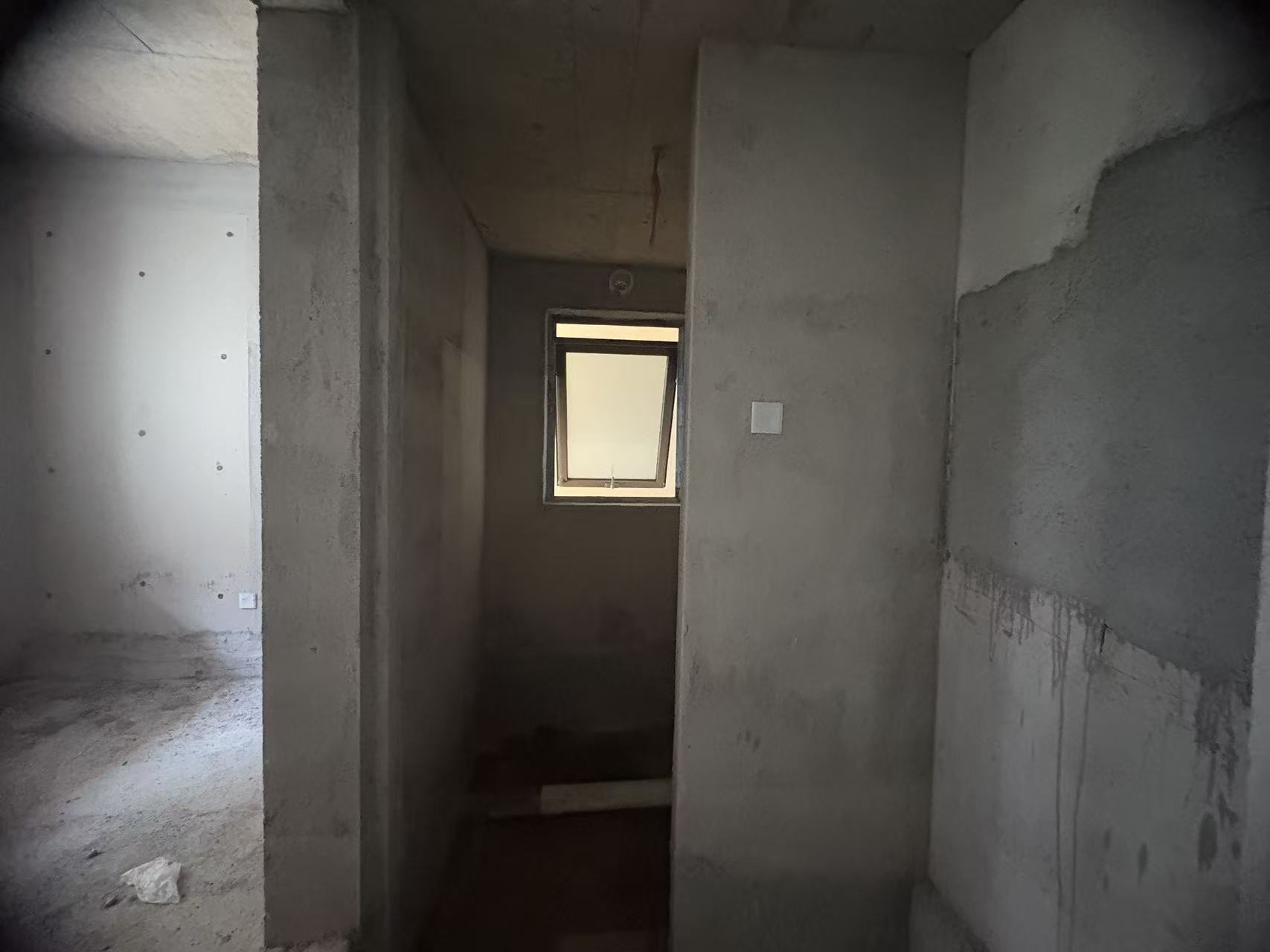 吾悦广场 4室2厅2卫 80.0万 吾悦广场 4室2厅2卫 80.0万卫生间