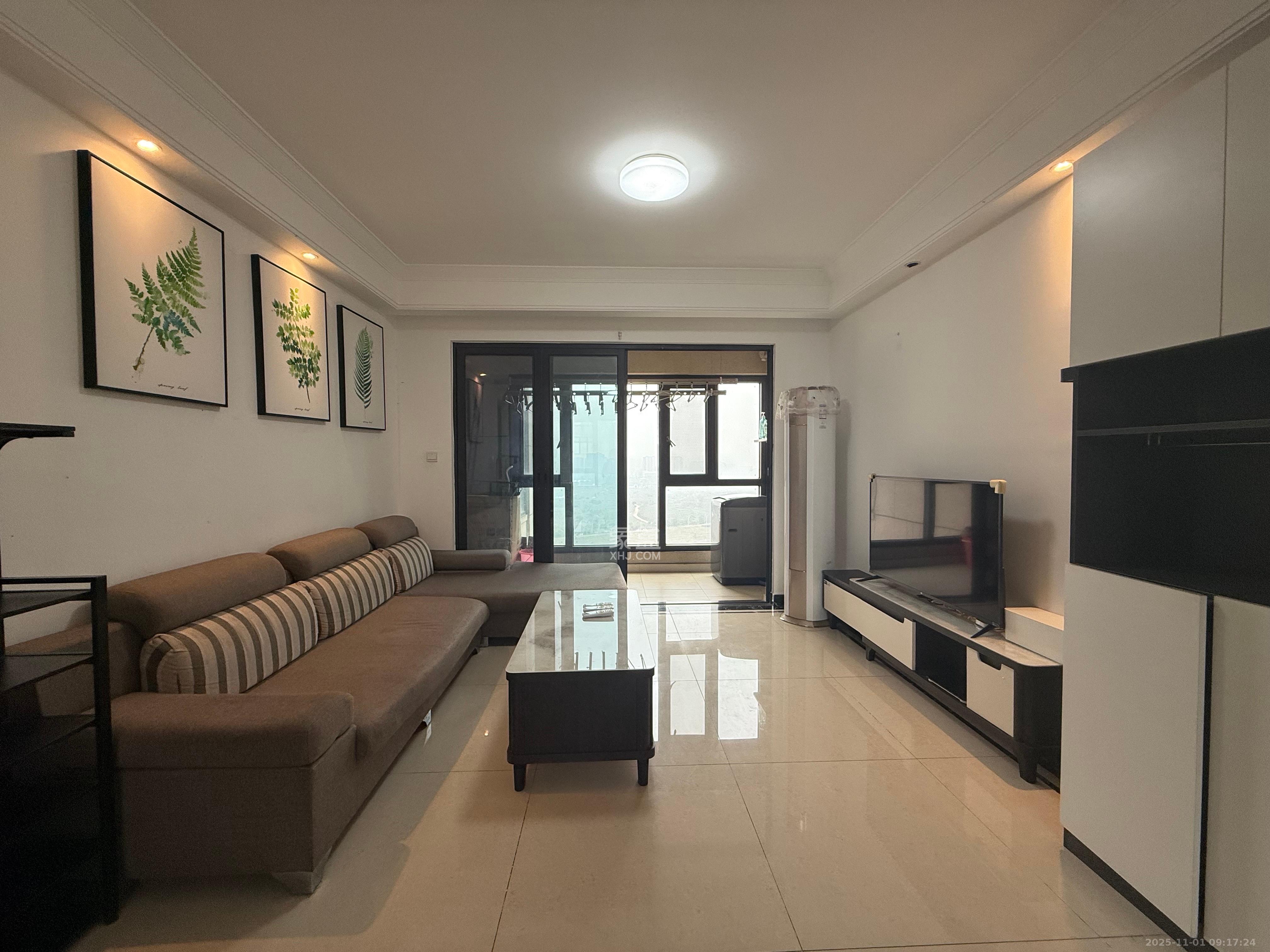 中海国际五期  3室2厅1卫    2600.0元/月