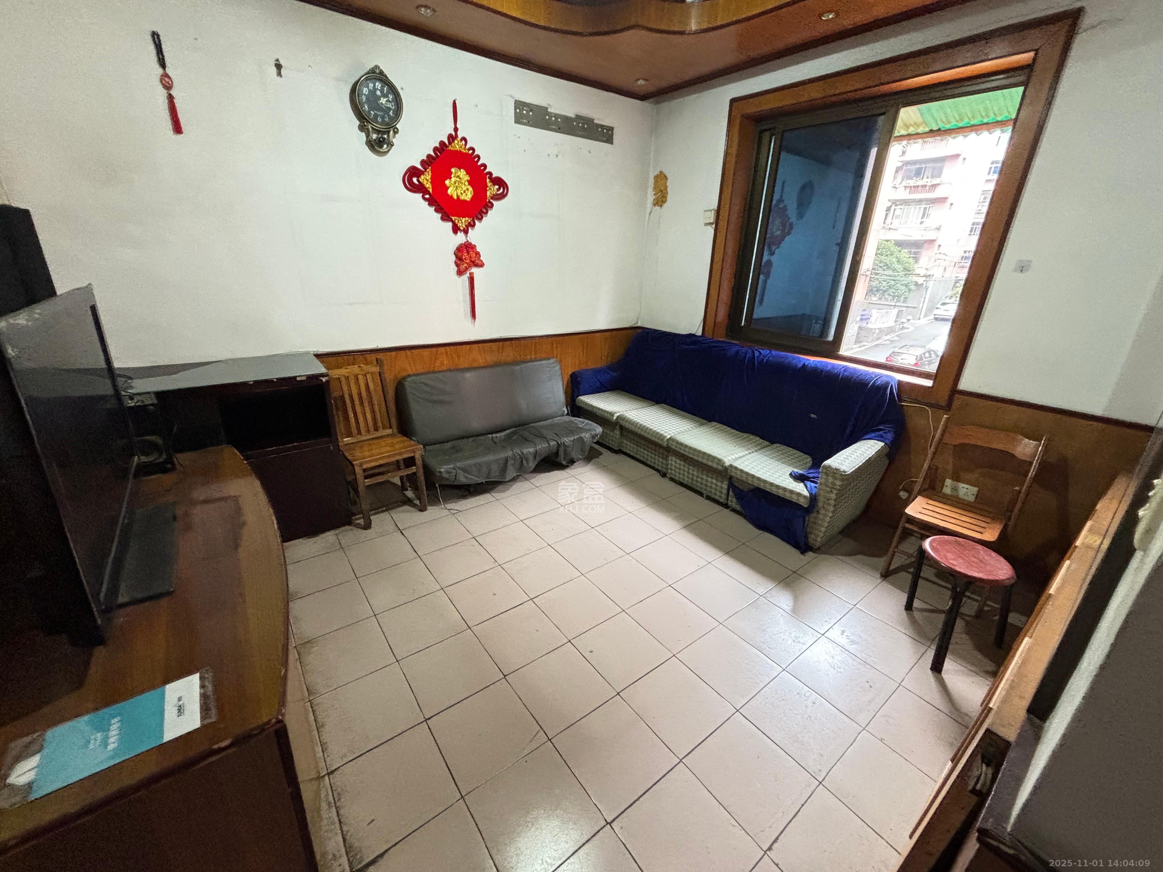 建材储运公司宿舍  3室2厅1卫    1600.0元/月 建材储运公司宿舍  3室2厅1卫    1600.0元/月室内图