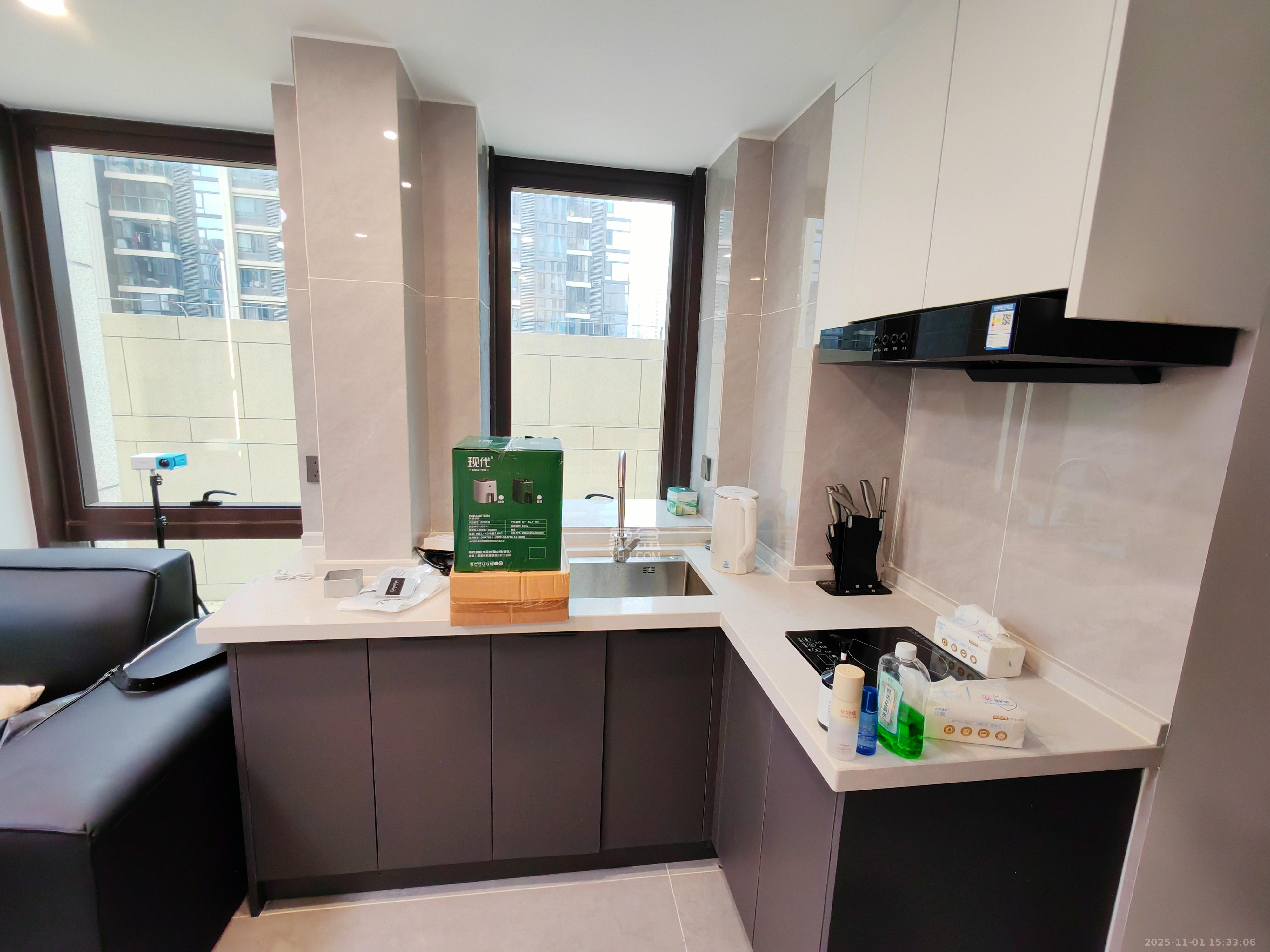 珠江花城好世界 2室1厅1卫 2400.0元/月 珠江花城好世界 2室1厅1卫 2400.0元/月室内图