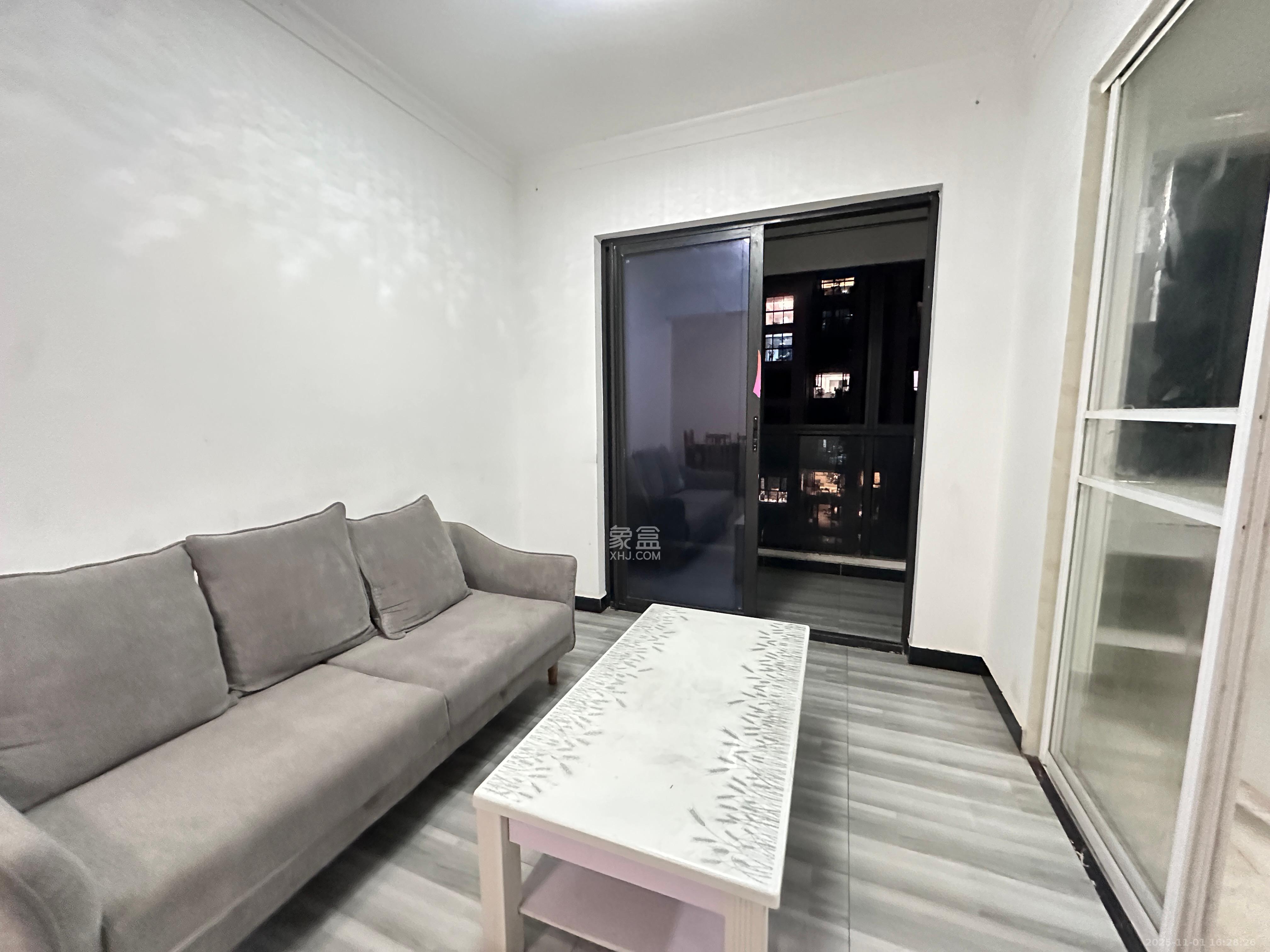 明昇壹城(明昇时代广场)一期  4室2厅2卫    3200.0元/月 明昇壹城(明昇时代广场)一期  4室2厅2卫    3200.0元/月