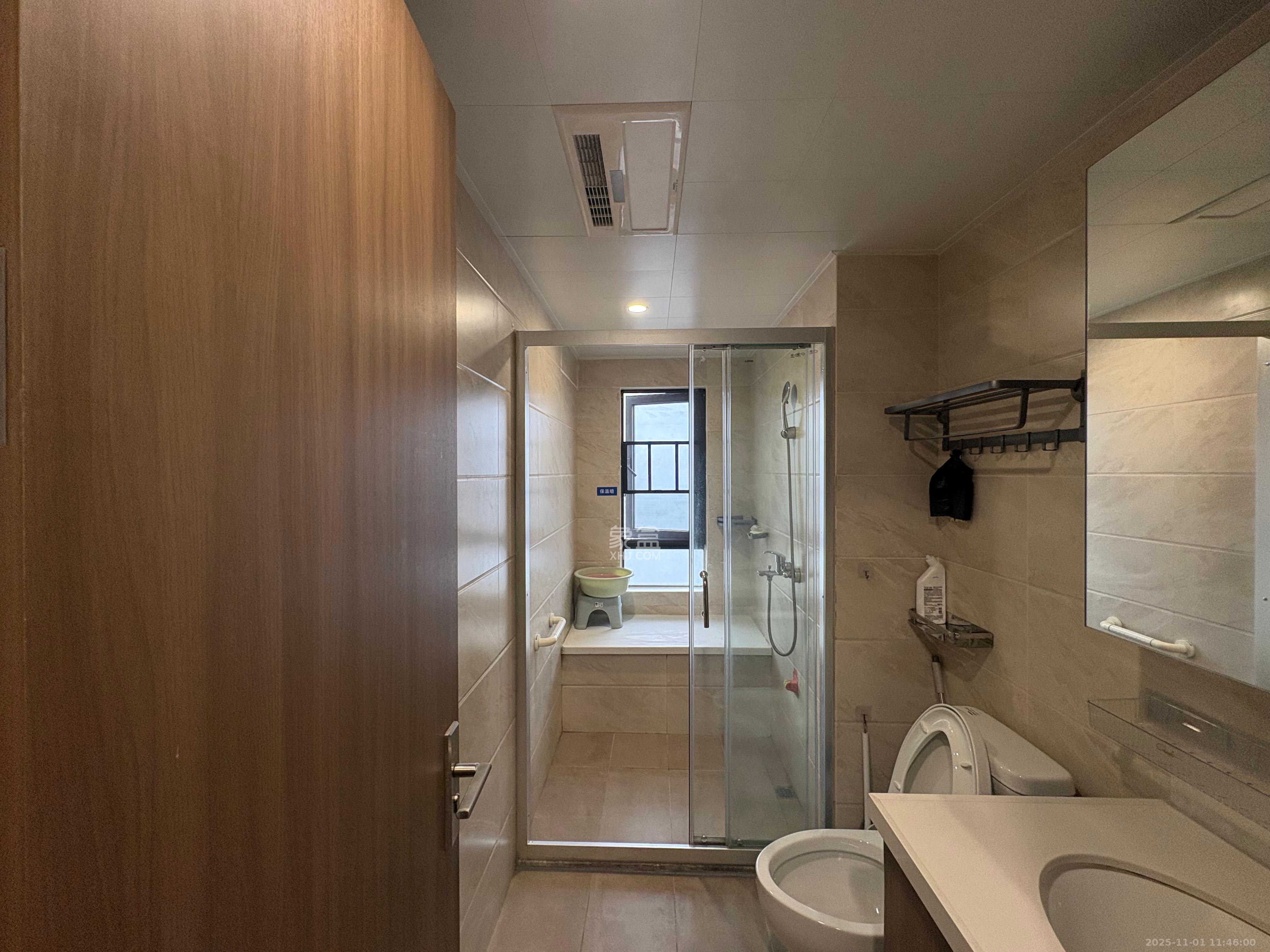 保利中环广场(保利中悦苑) 4室2厅2卫 4000.0元/月 保利中环广场(保利中悦苑) 4室2厅2卫 4000.0元/月室内图