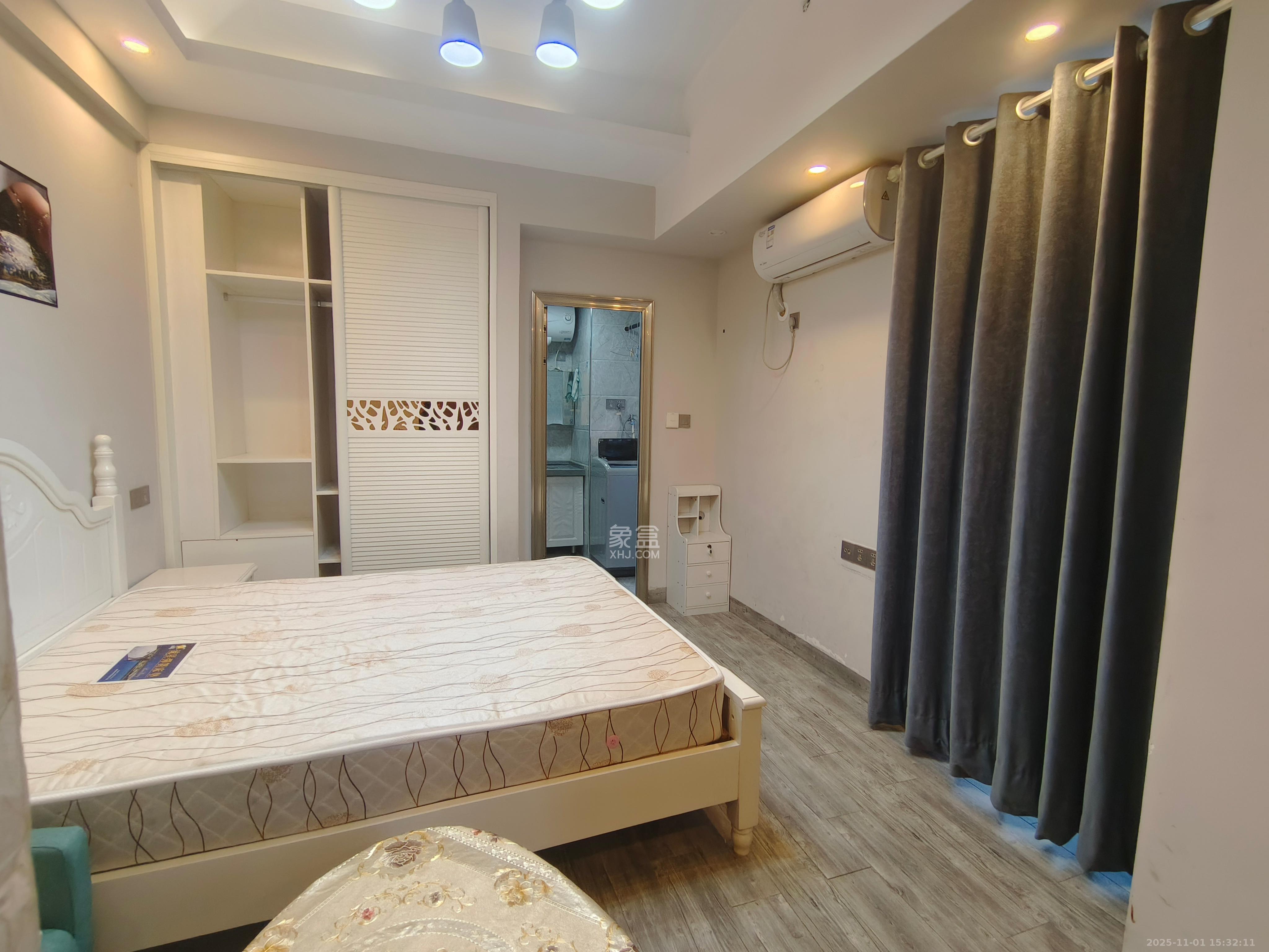 新世界广场 1室1厅1卫 1500.0元/月 新世界广场 1室1厅1卫 1500.0元/月室内图