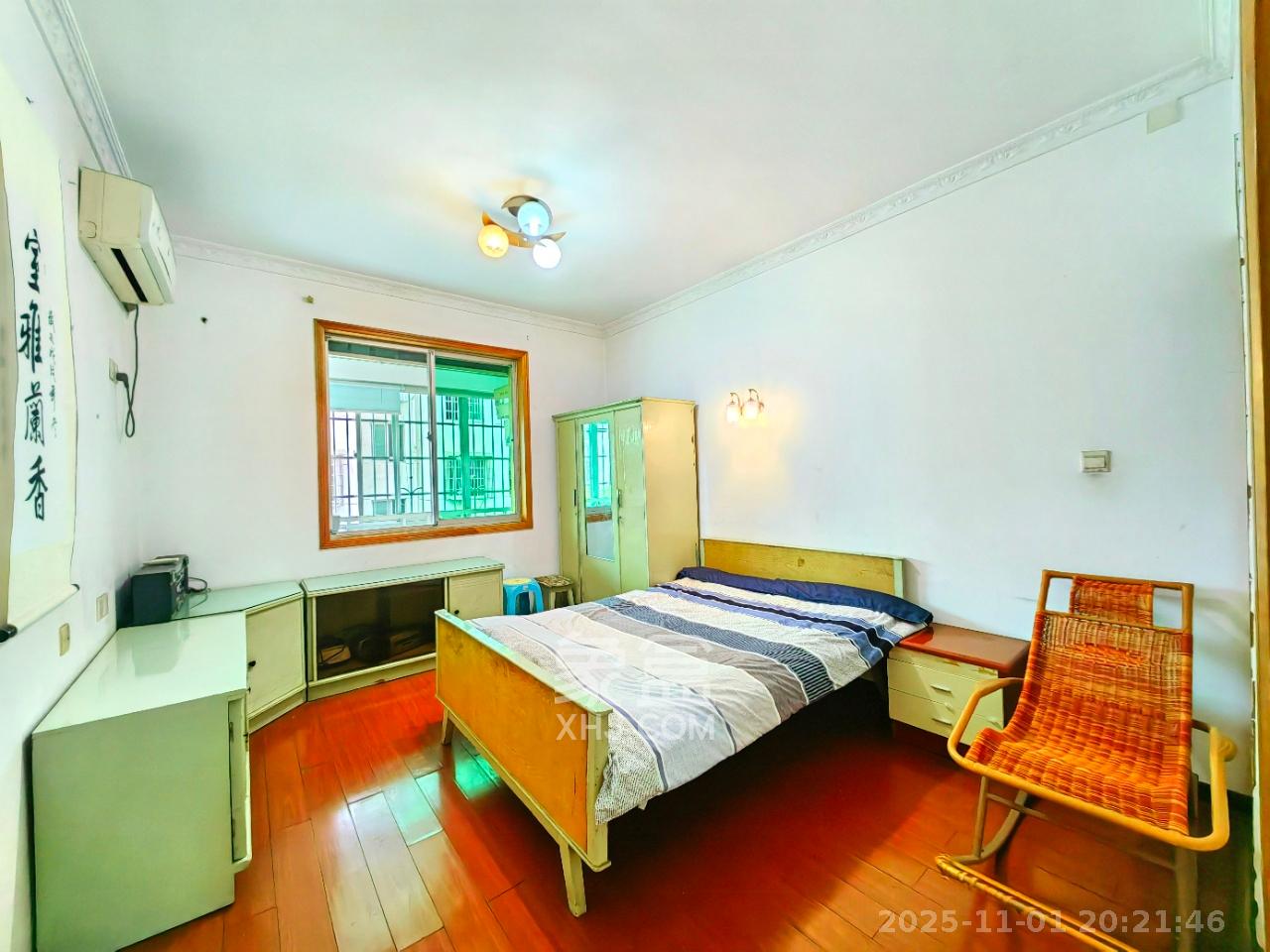 中南汽车世界  2室2厅1卫    1200.0元/月室内图