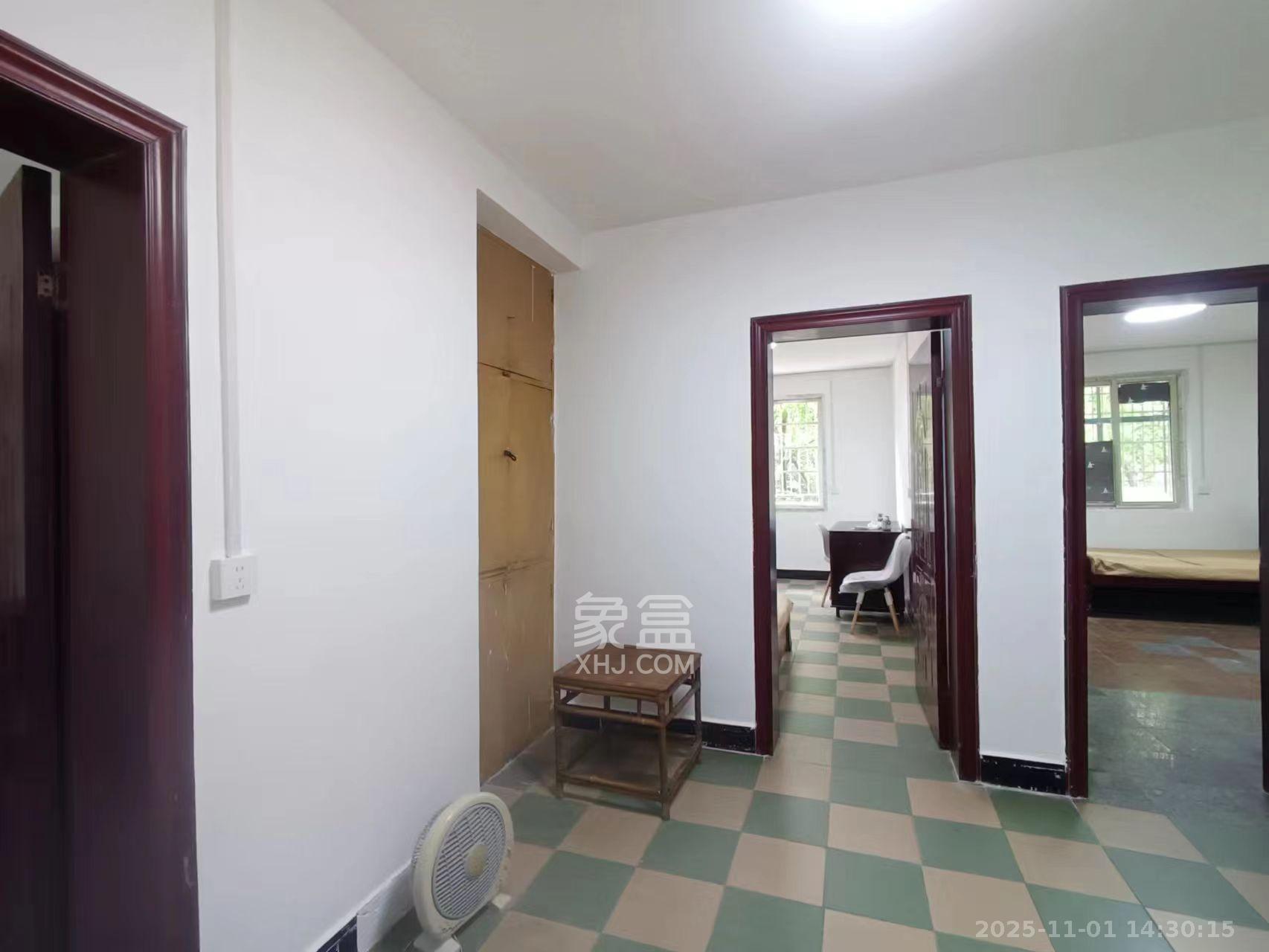 桂花二村 3室1厅1卫 1500.0元/月 桂花二村 3室1厅1卫 1500.0元/月室内图