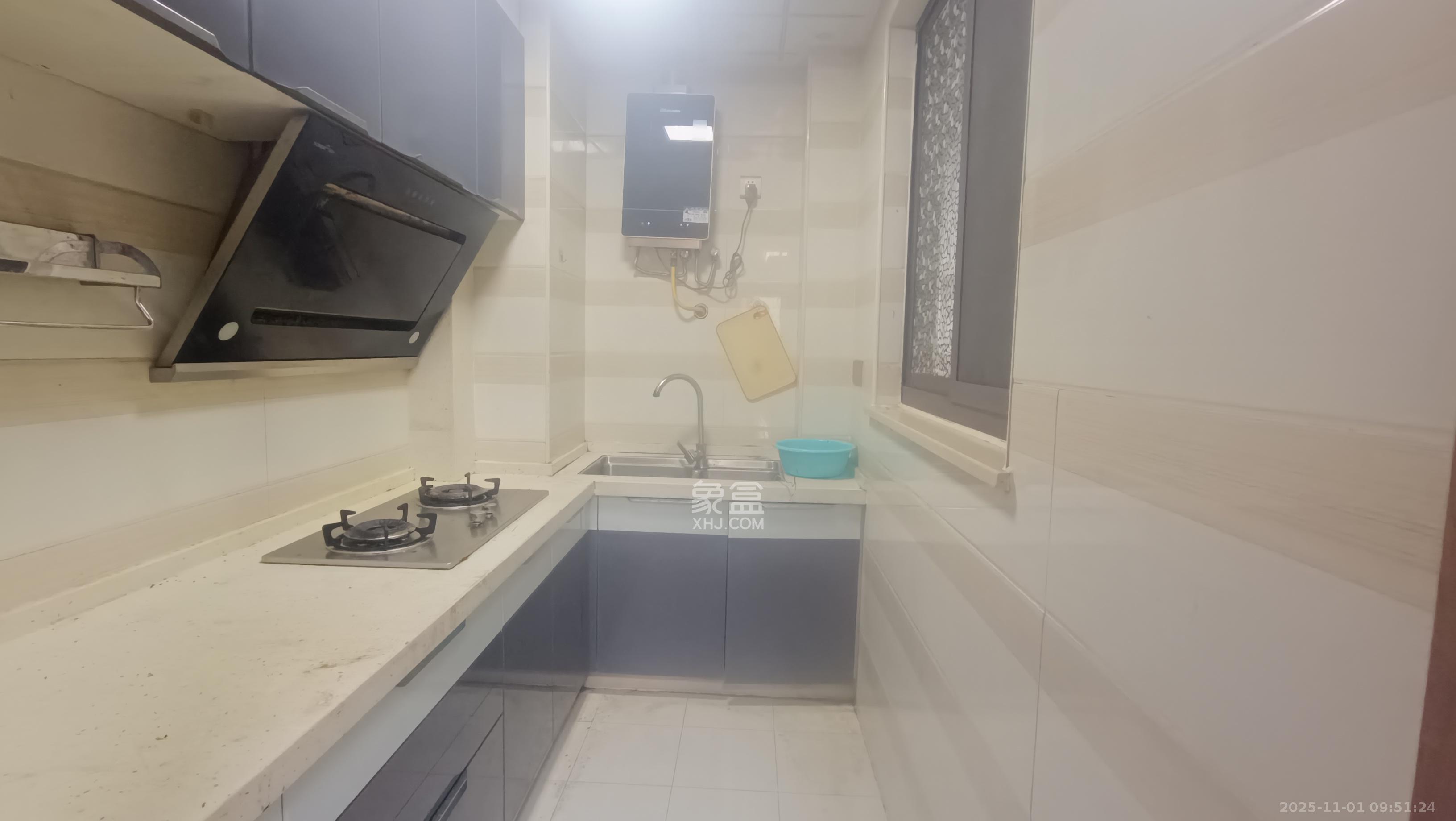 金科时代中心 3室2厅1卫 2000.0元/月 金科时代中心 3室2厅1卫 2000.0元/月室内图