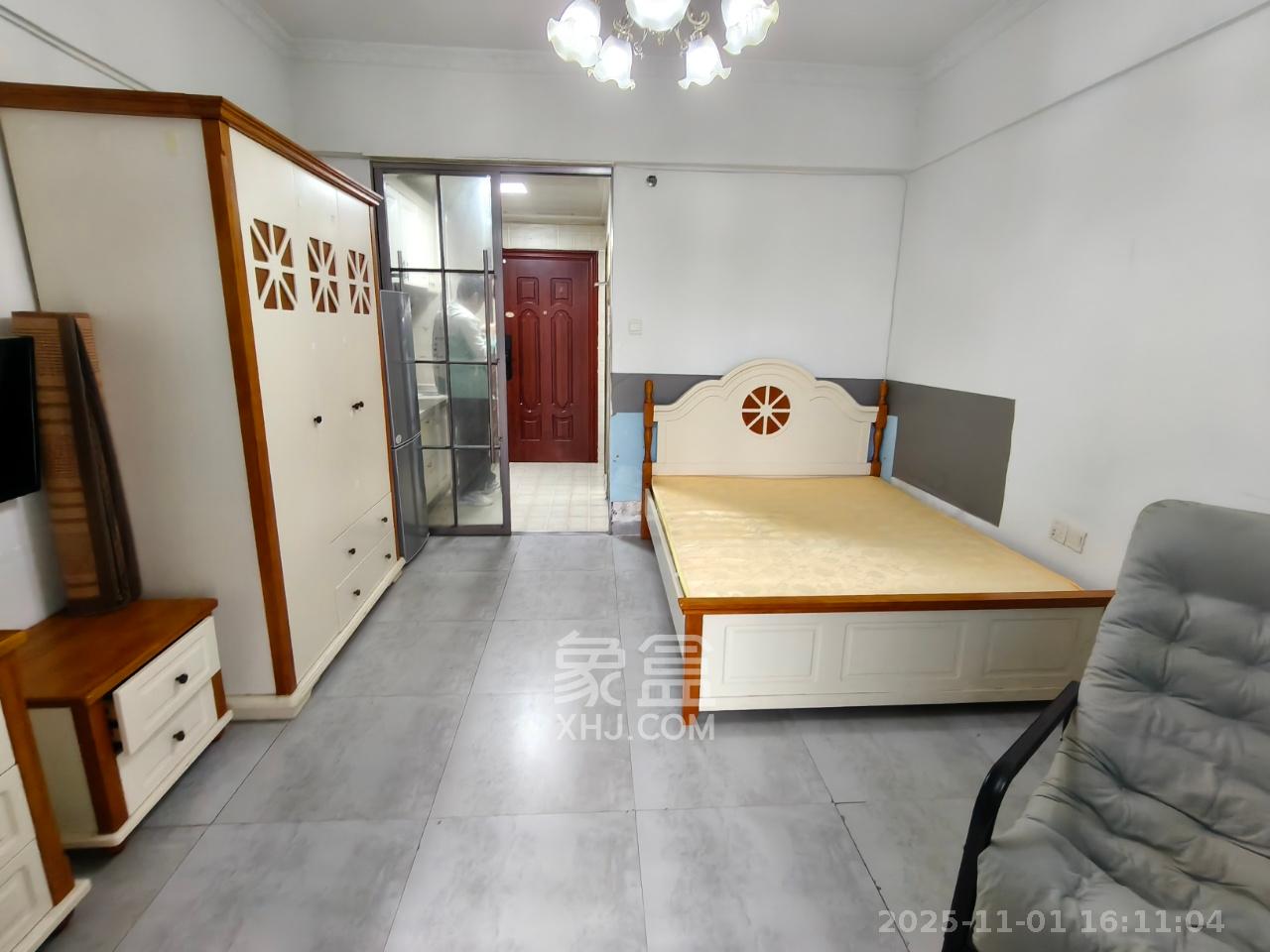 名富公寓  1室1厅0卫    1400.0元/月