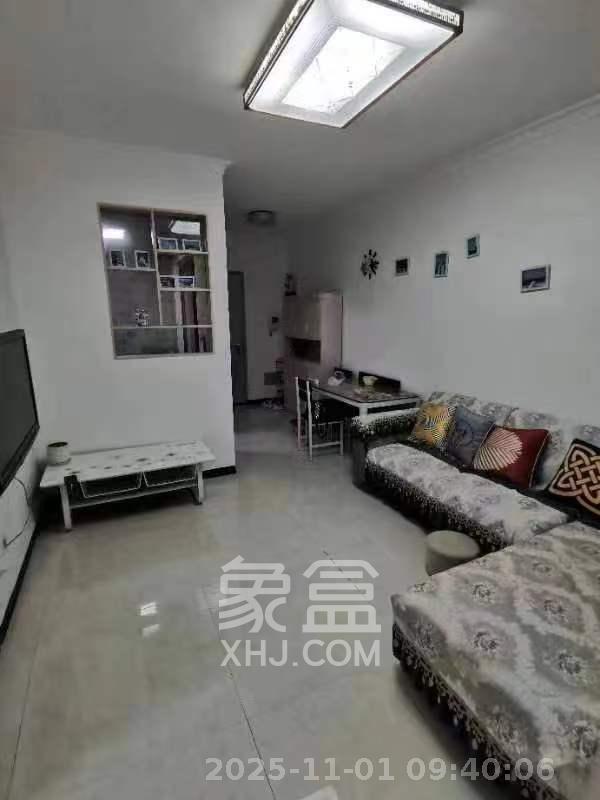 怡海星城  1室1厅1卫    1100.0元/月