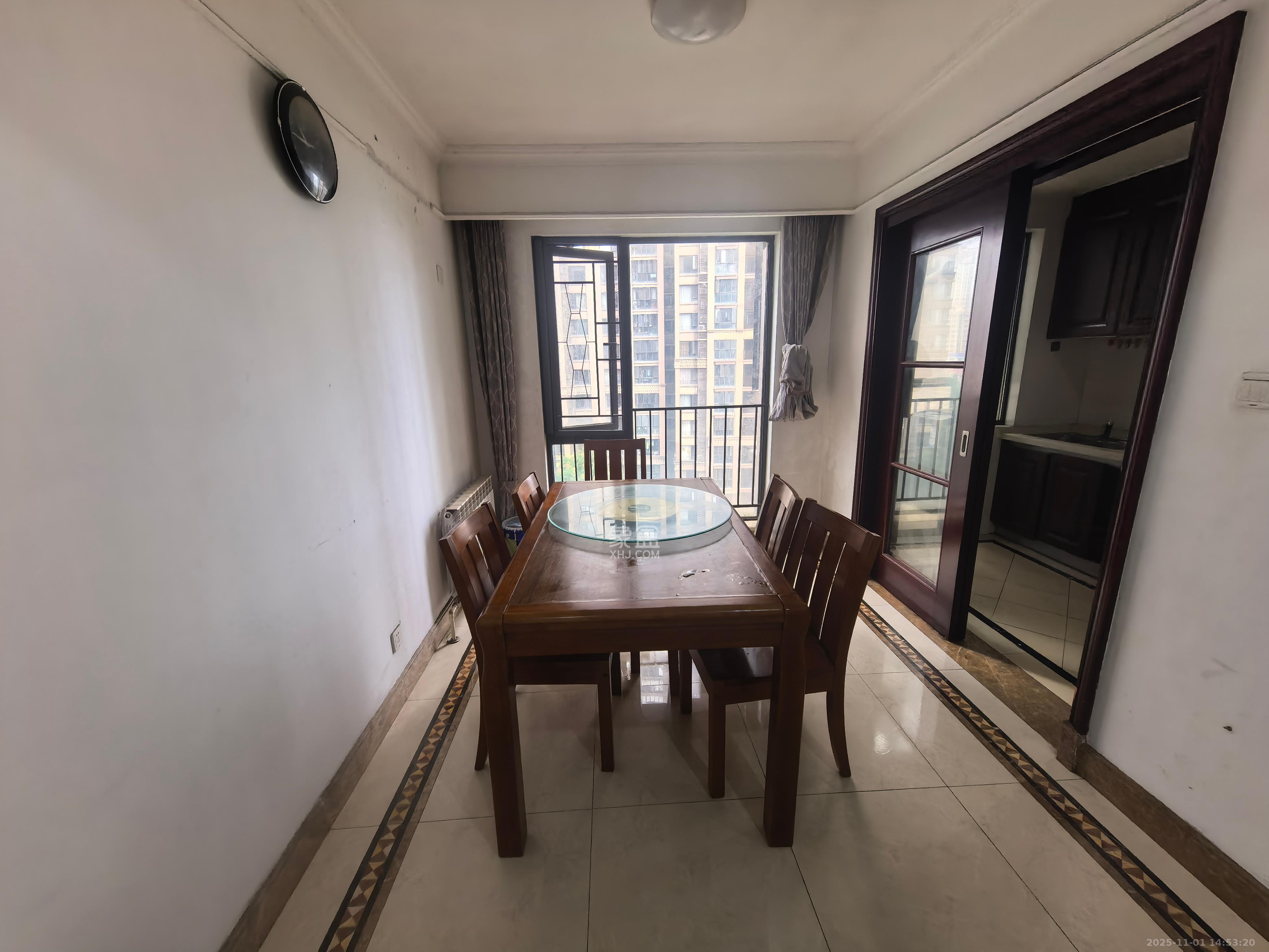 中海国际一期  3室2厅2卫    2300.0元/月室内图