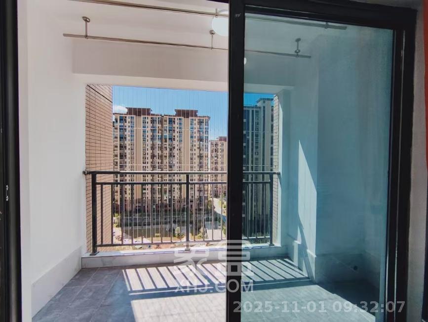 牛力家园  3室1厅1卫    1800.0元/月 牛力家园  3室1厅1卫    1800.0元/月室内图