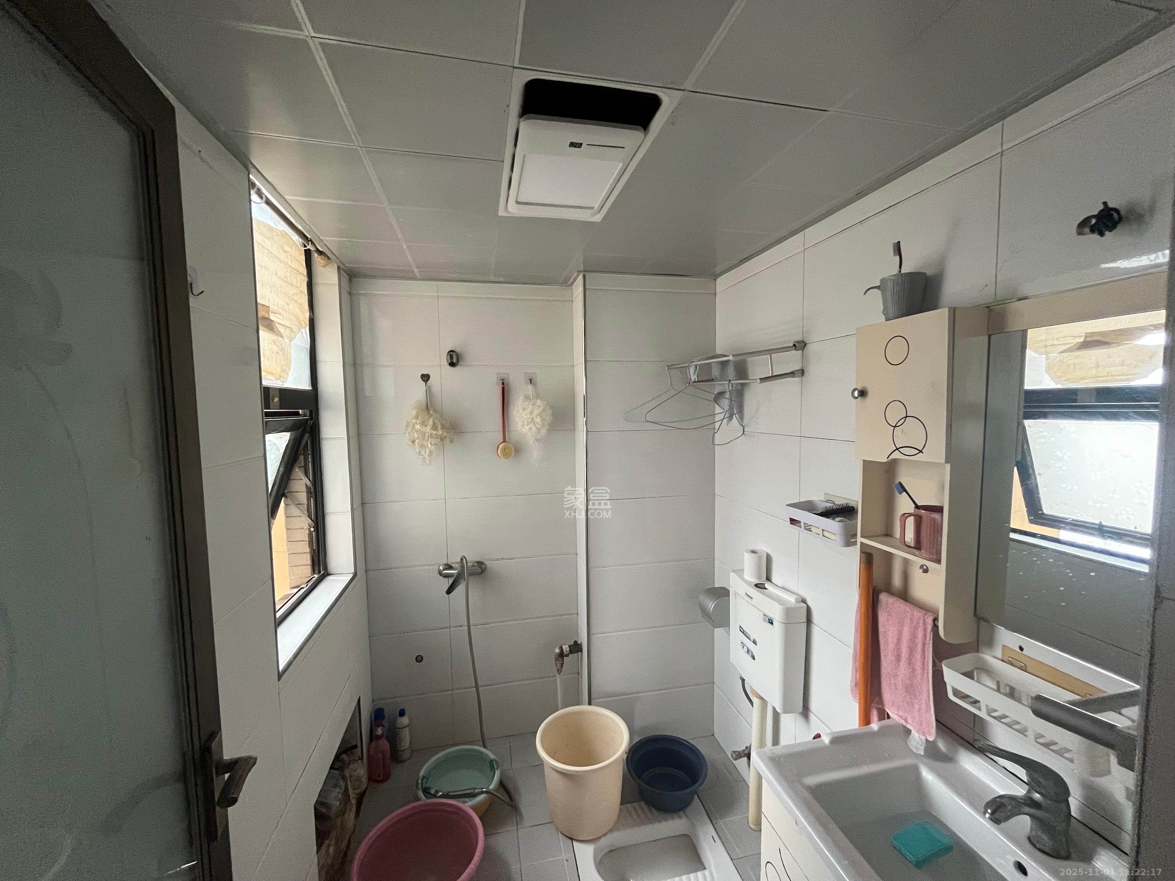 天元涉外桃园  3室2厅2卫    2500.0元/月室内图