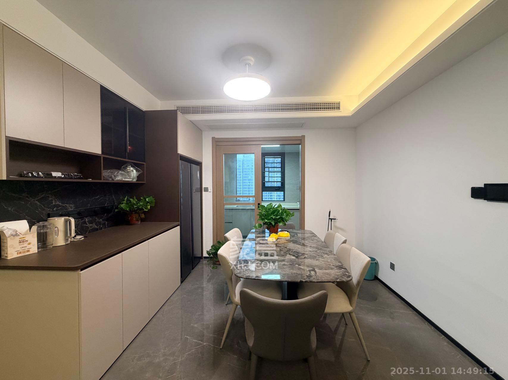 中海星樾府  4室2厅2卫    4800.0元/月室内图