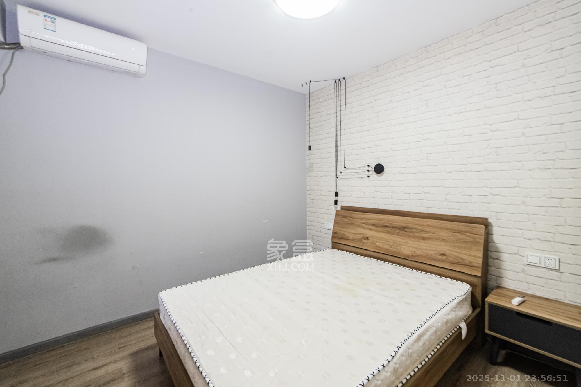 北辰三角洲E4区  3室1厅1卫    140.0万卧室