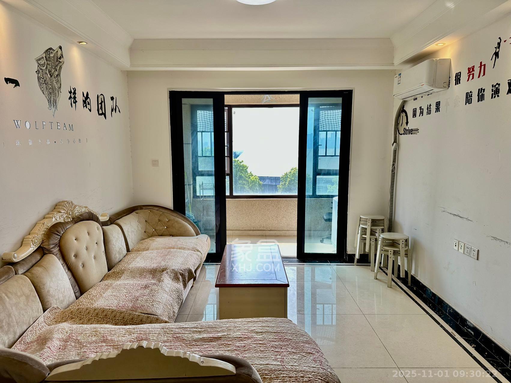 中海国际五期 3室2厅2卫 2400.0元/月 中海国际五期 3室2厅2卫 2400.0元/月室内图