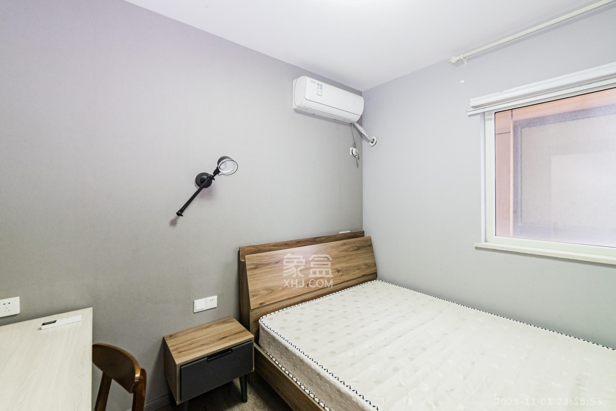 北辰三角洲E4区  3室1厅1卫    140.0万卧室