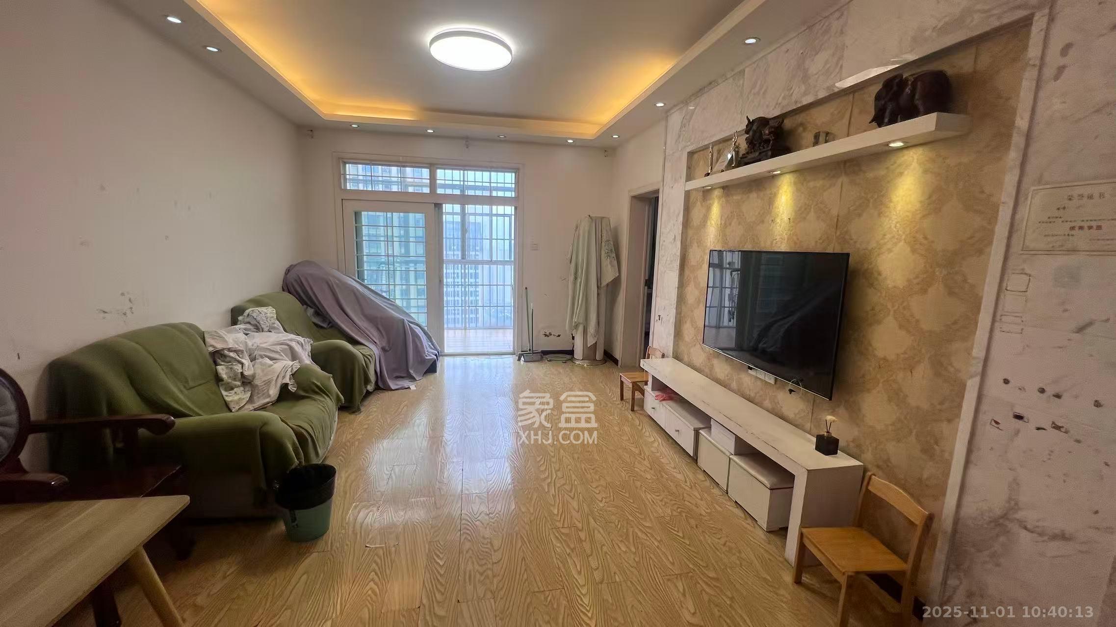 中房F联邦  2室1厅2卫    2000.0元/月