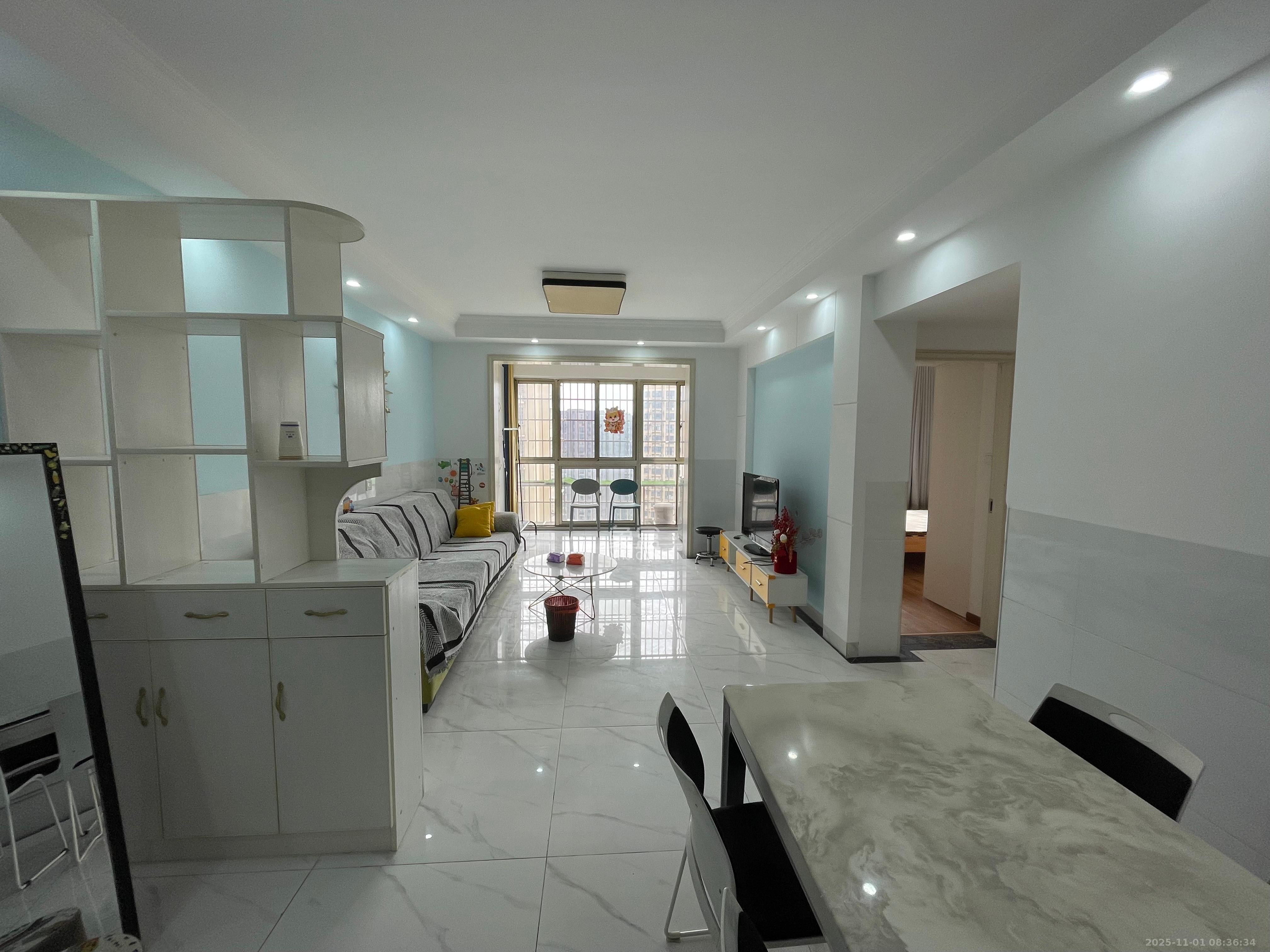 星城新宇桃花苑 1室2厅1卫 1700.0元/月 星城新宇桃花苑 1室2厅1卫 1700.0元/月室内图