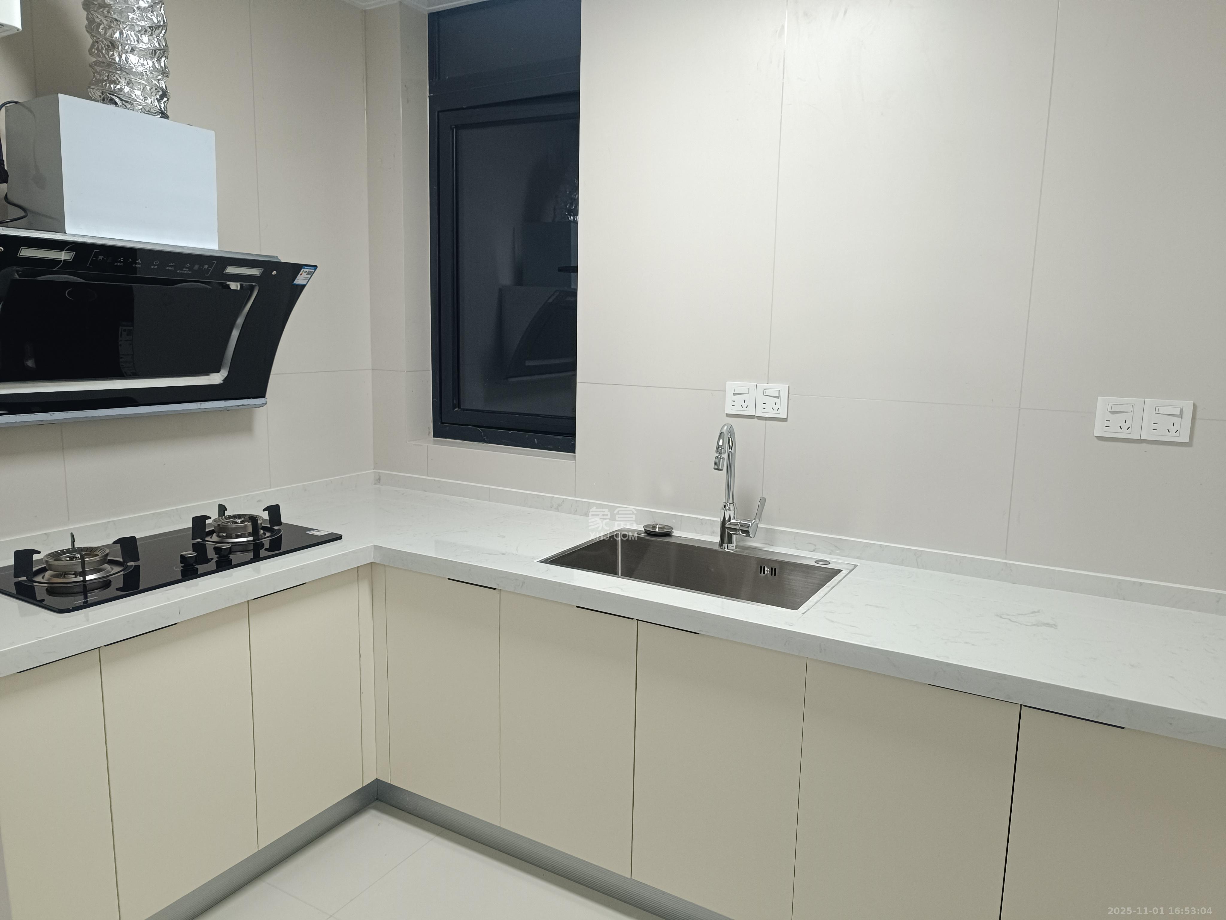 融创会展上东区 3室2厅2卫 1850.0元/月 融创会展上东区 3室2厅2卫 1850.0元/月室内图